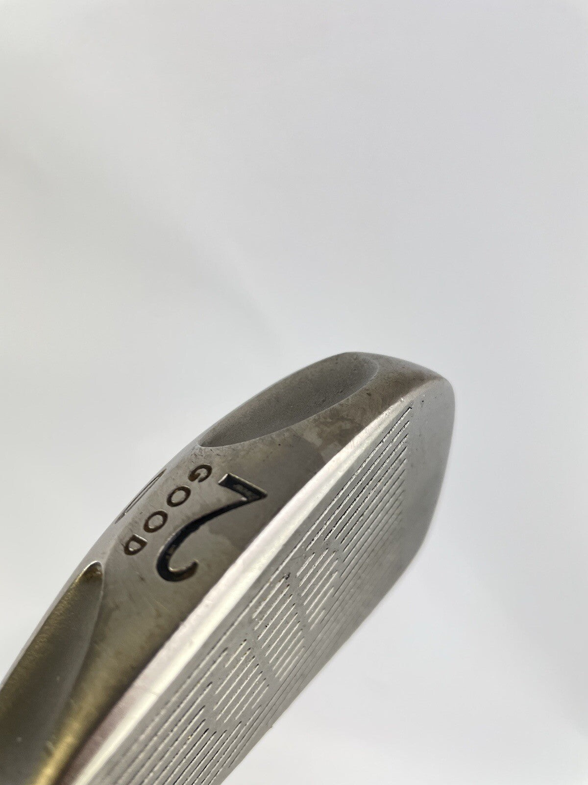 Tommy Armour 2 Iron Ti100 Aldila Stiff Graphite /Right Handed /New Grip /863010