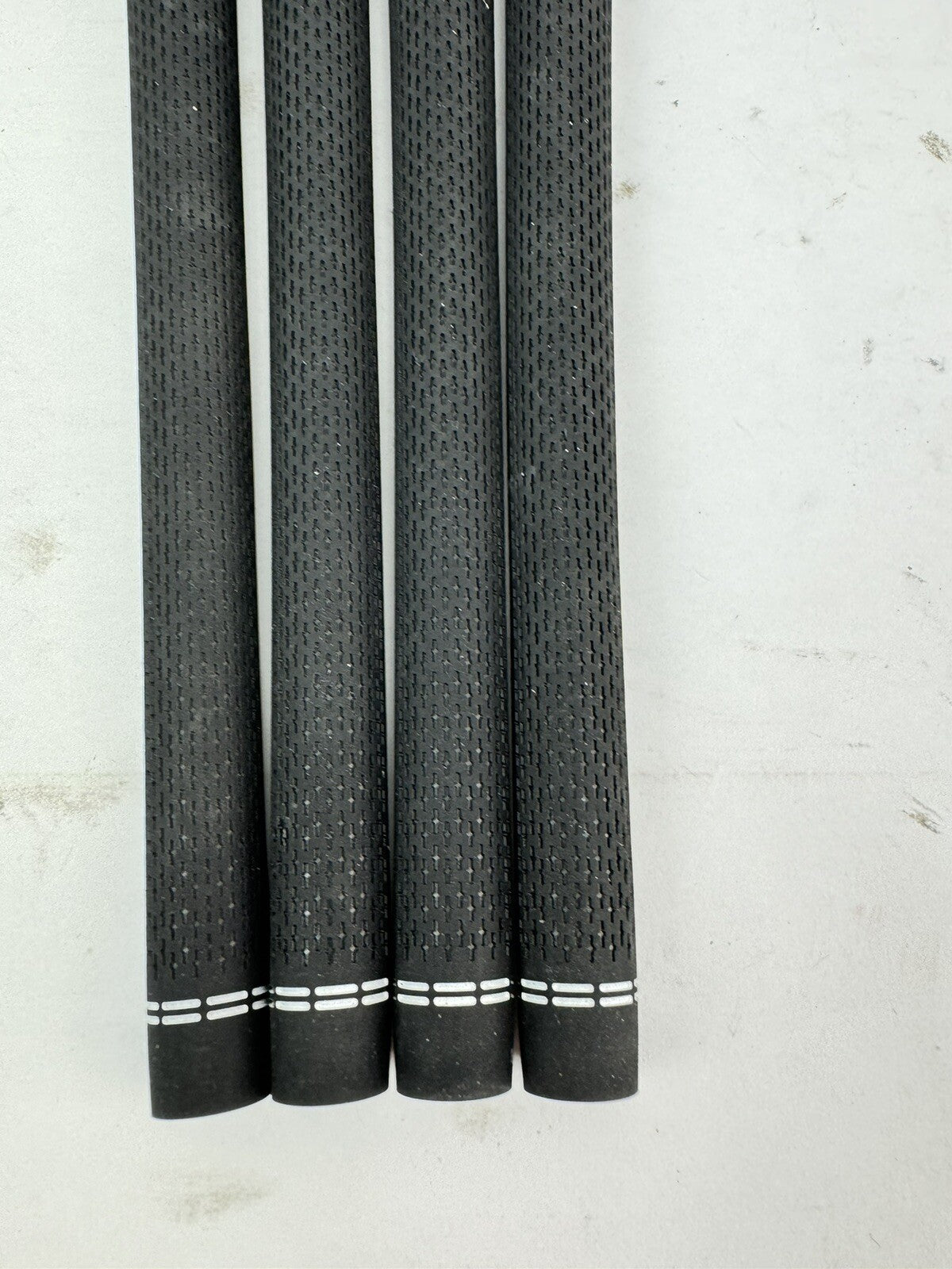 Golf Pride Tour Velvet Golf Grips (4) Standard /60R /Mens /195411