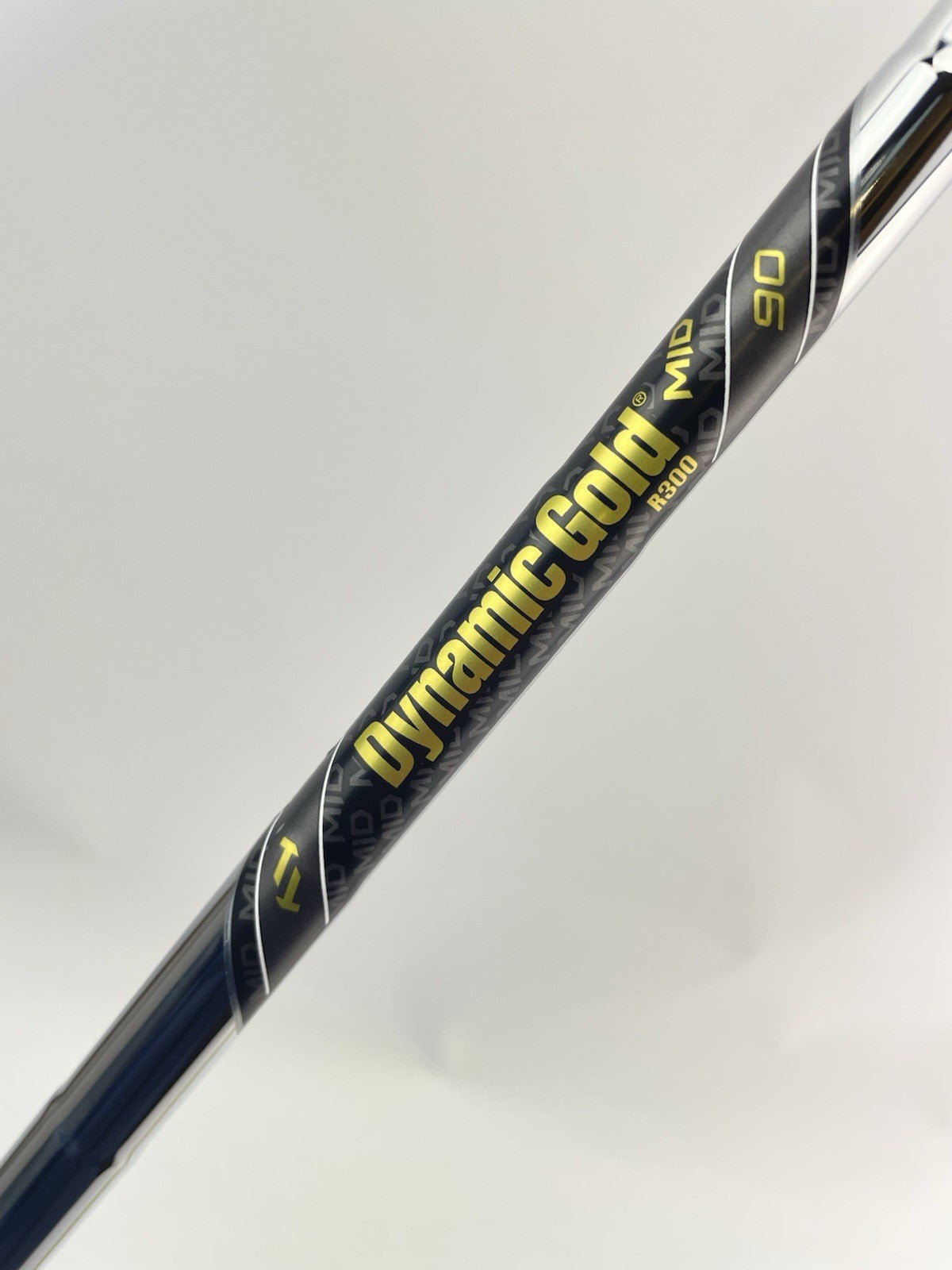Dynamic Gold Mid 90 Iron Shaft Regular Flex Steel 34.5” /0.370 Parallel /303450
