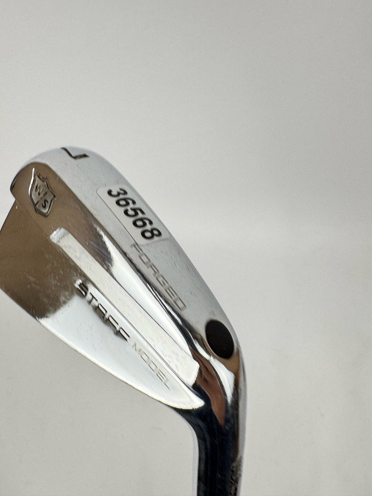Wilson Staff Model Blade 7 Iron Forged Project X 6.0 Stiff Flex Steel /右手/365689