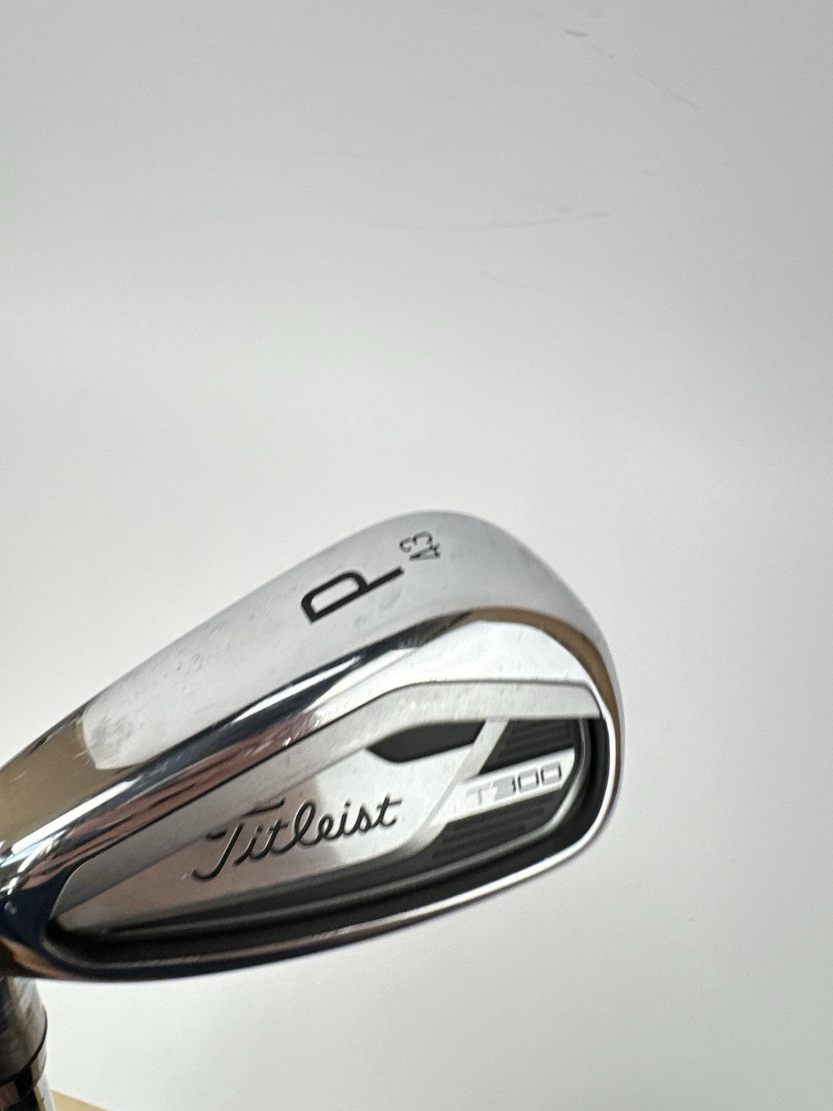 Titleist T300 Pitching Wedge Left Handed 43* Elevate ETS Regular Steel /344846
