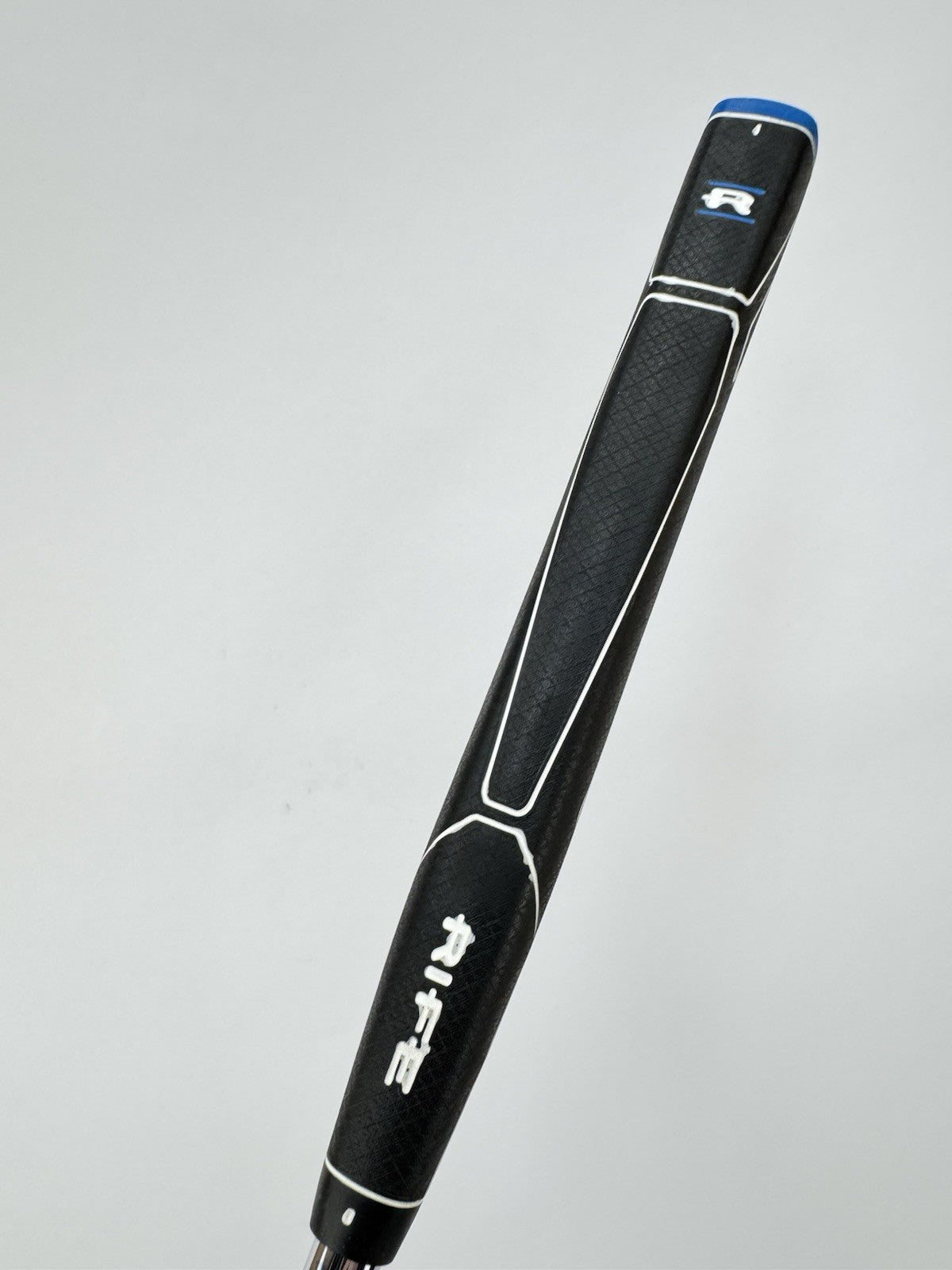 Odyssey White Hot Putter 34.5” Blade Center Shafted /Right /New Grip /3353416