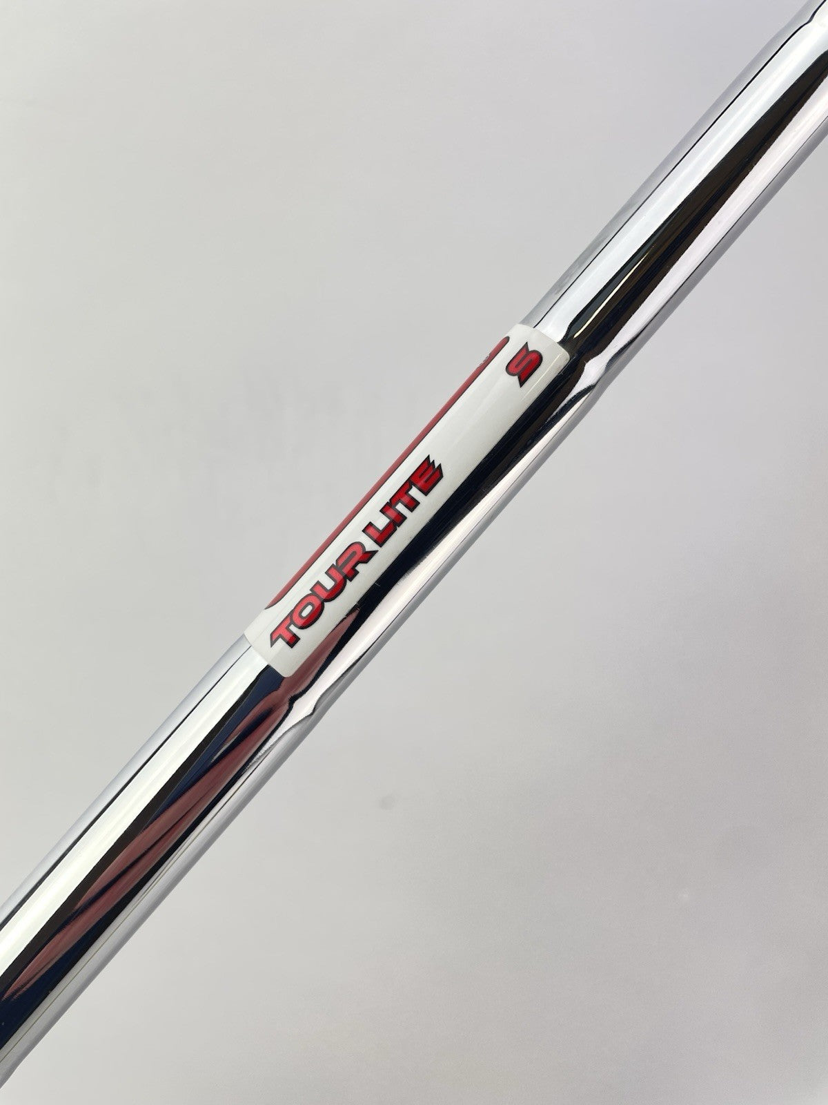 KBS Tour Lite Iron Shaft Stiff Flex Steel 35.5” /Lamkin /0.370 Parallel /228677