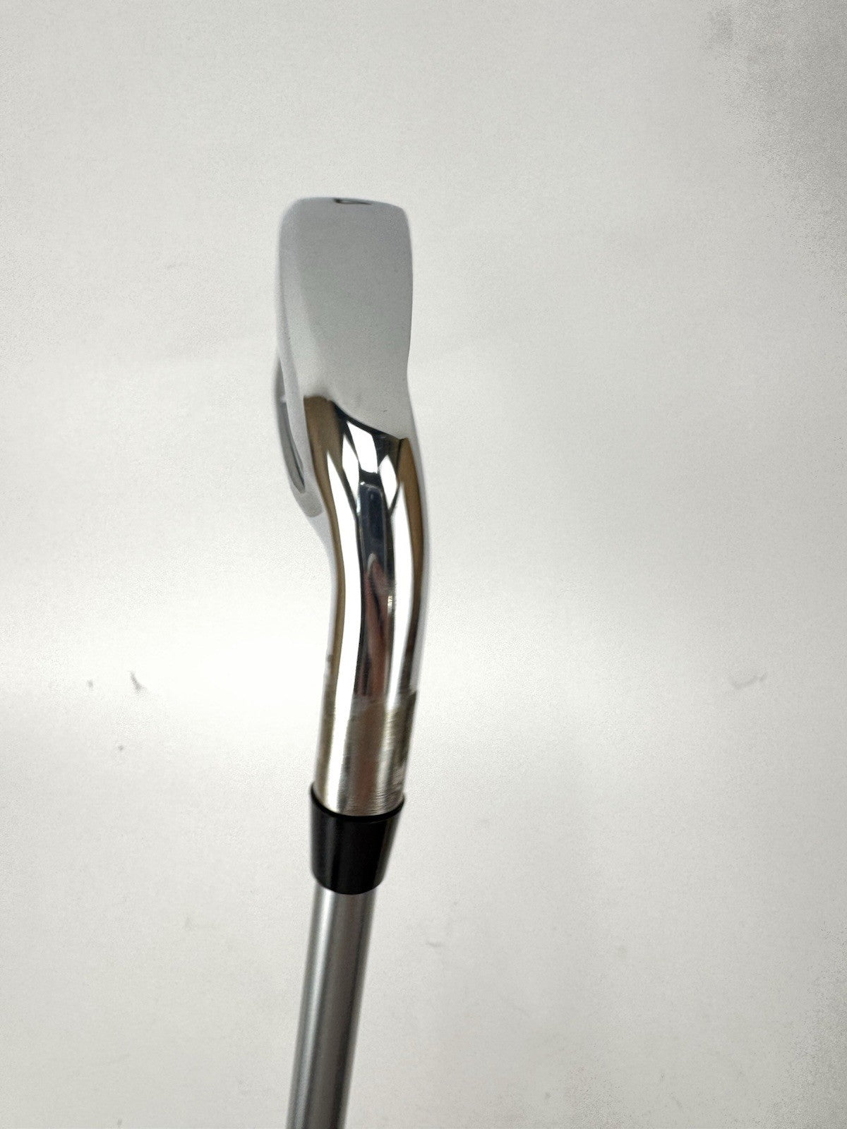 Callaway Elyte 4 Iron HL Aldila Rogue Regular Graphite /Right /New Shaft /354263