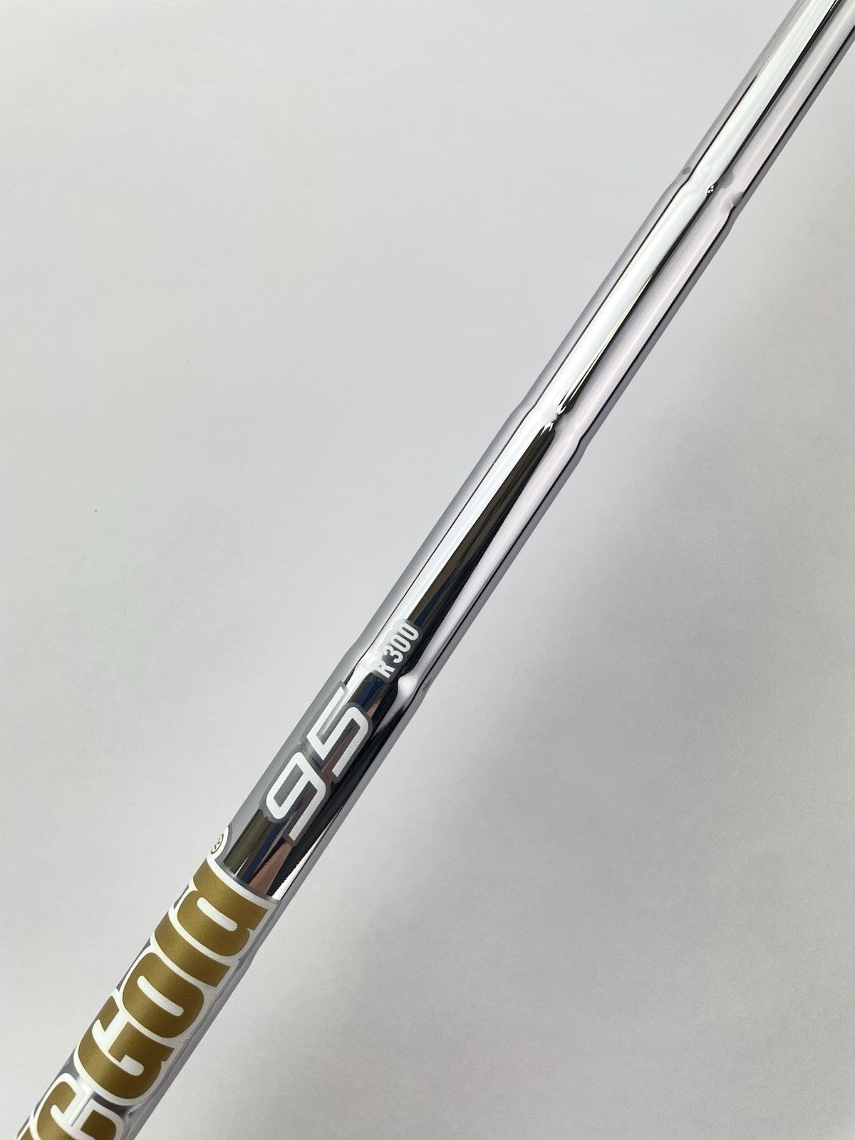 Dynamic Gold 95 Iron Shaft R300 Regular Flex Steel 35.75 /0.355 Tapered /235706