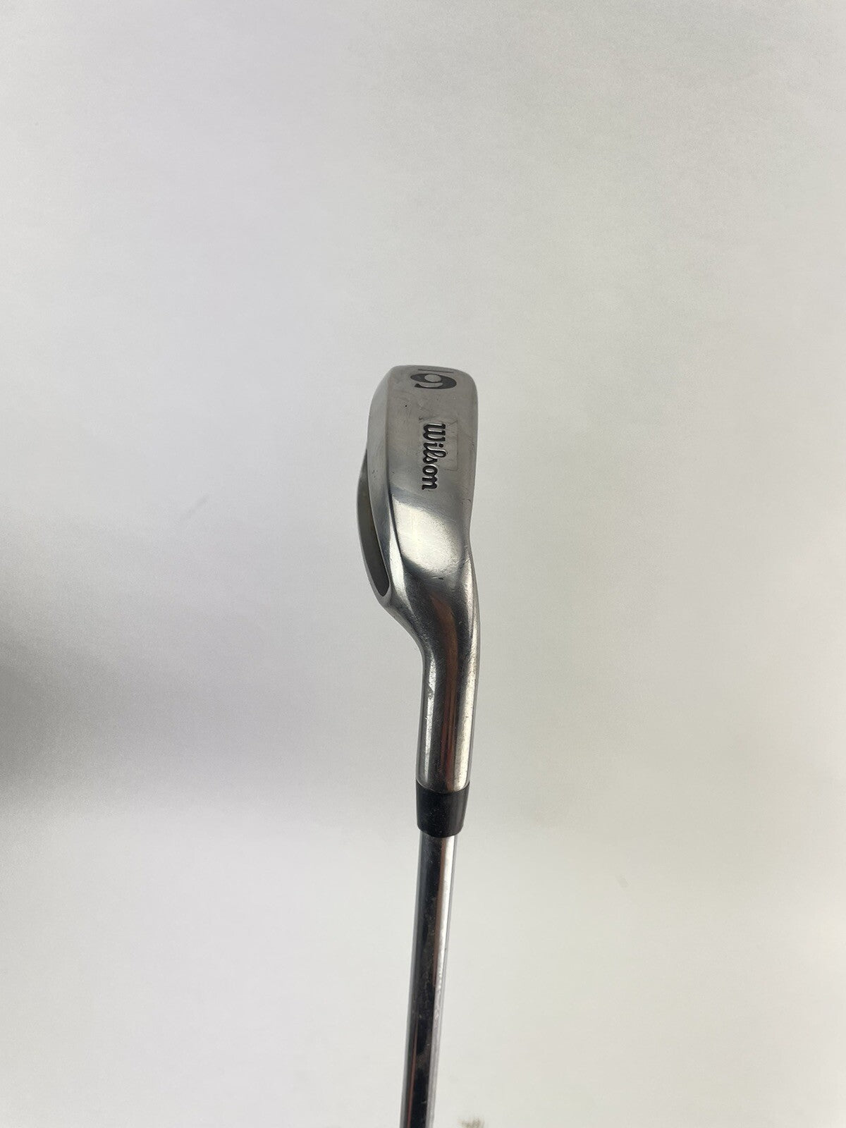 Wilson Deep Red 6 Iron Regular Flex Steel /Right Handed /New Mid Grip /192593