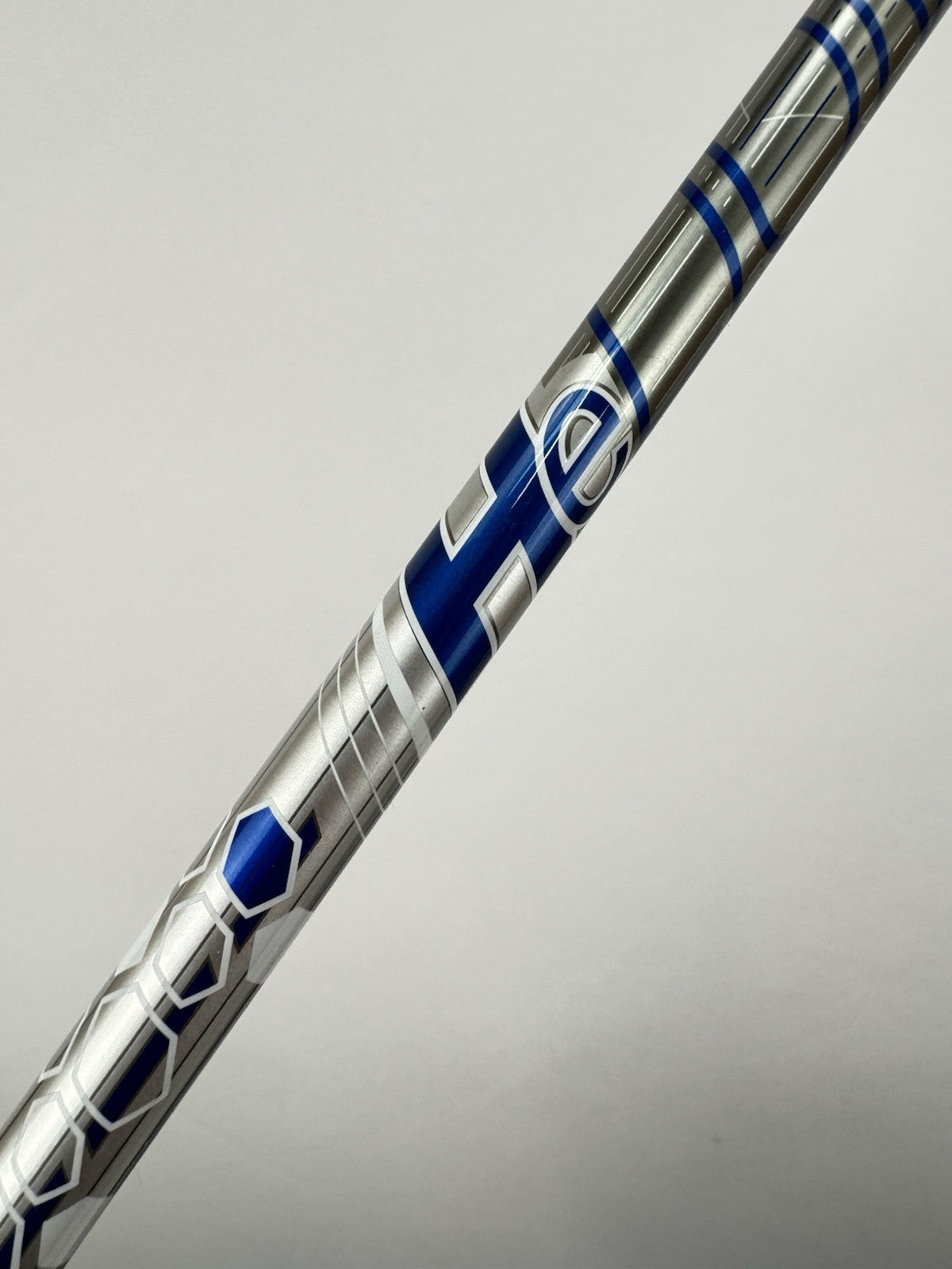 Callaway Quantum Driver Shaft UST Helium F4 Stiff Graphite 44.5” /Mid Grip/360501