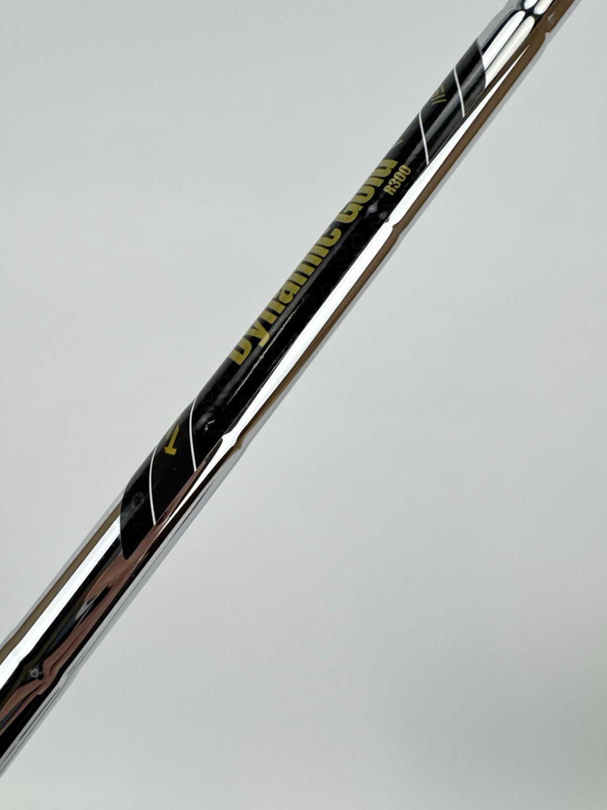 Dynamic Gold 115 Iron Shaft Mid R300 Regular Steel /Pured/ 36.5” /0.355/312384