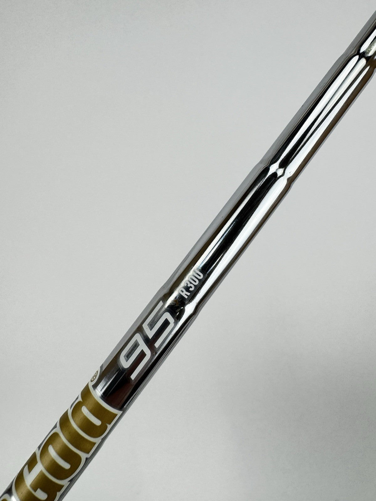 Dynamic Gold 95 Iron Shaft R300 Regular Flex Steel 35.25” /0.355 Tapered /325344