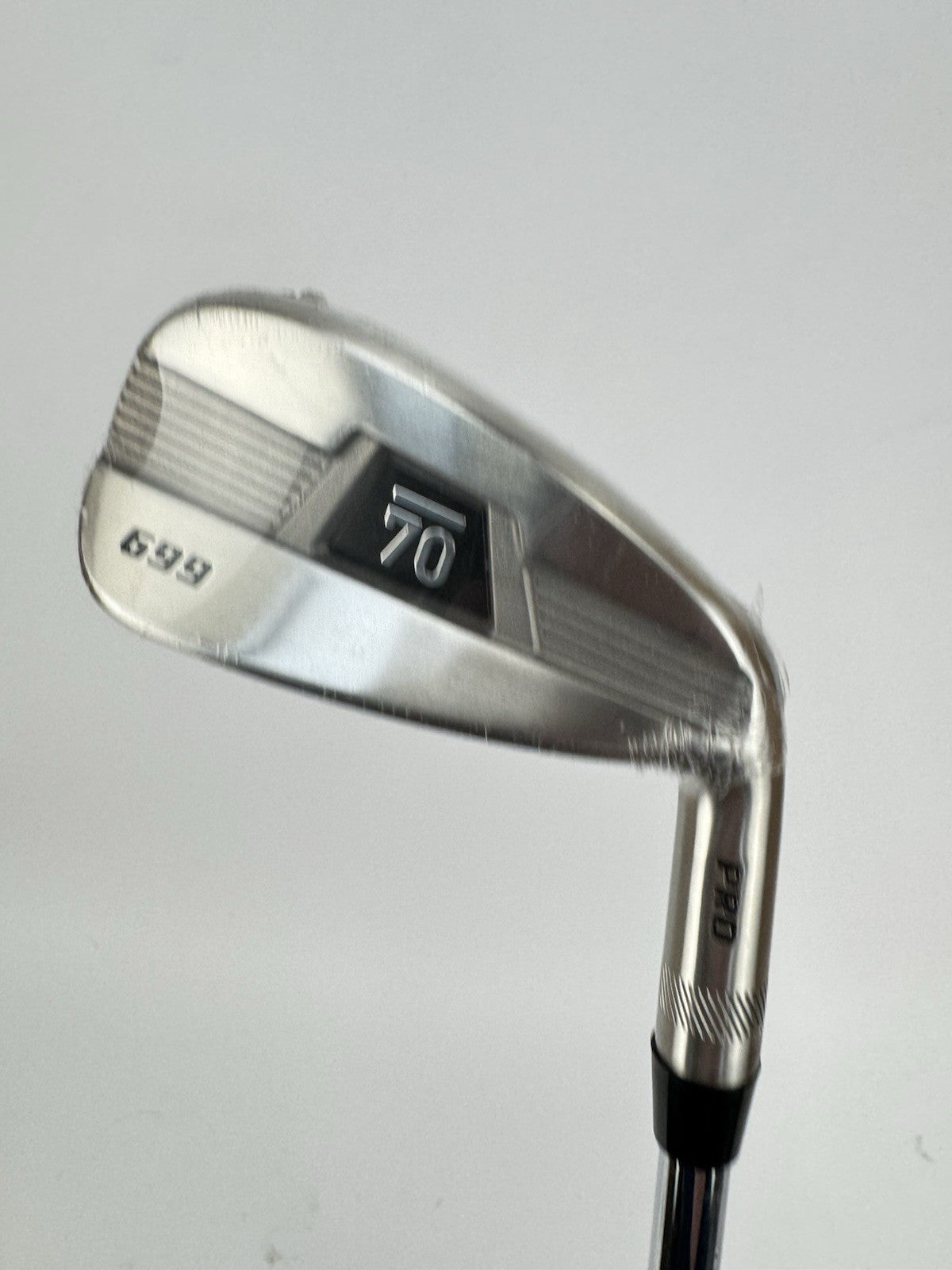 Sub 70 699 V2 Pro 4 Iron 21.5* DG95 R300 Regular Steel /Right Handed /New /339821