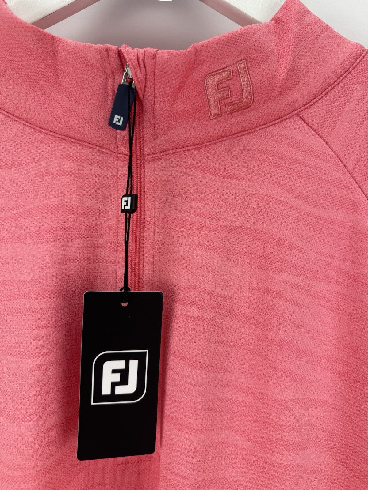FootJoy Golf Wave Jacquard Chill-Out Zip Pullover Men's Size Medium Pink/334372