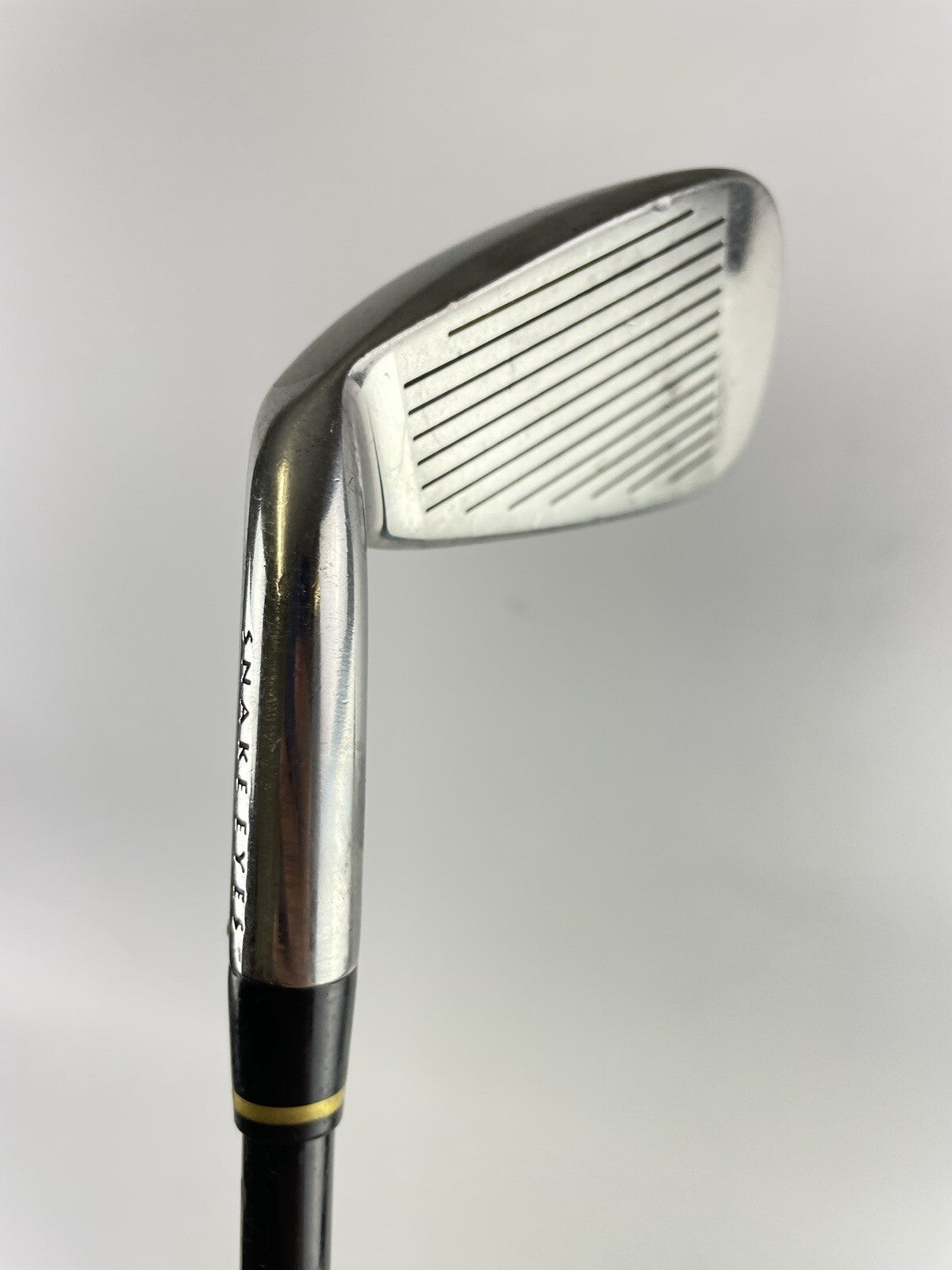 Snake Eyes 4 Iron Python Regular Graphite /Right Handed /New Grip /103039