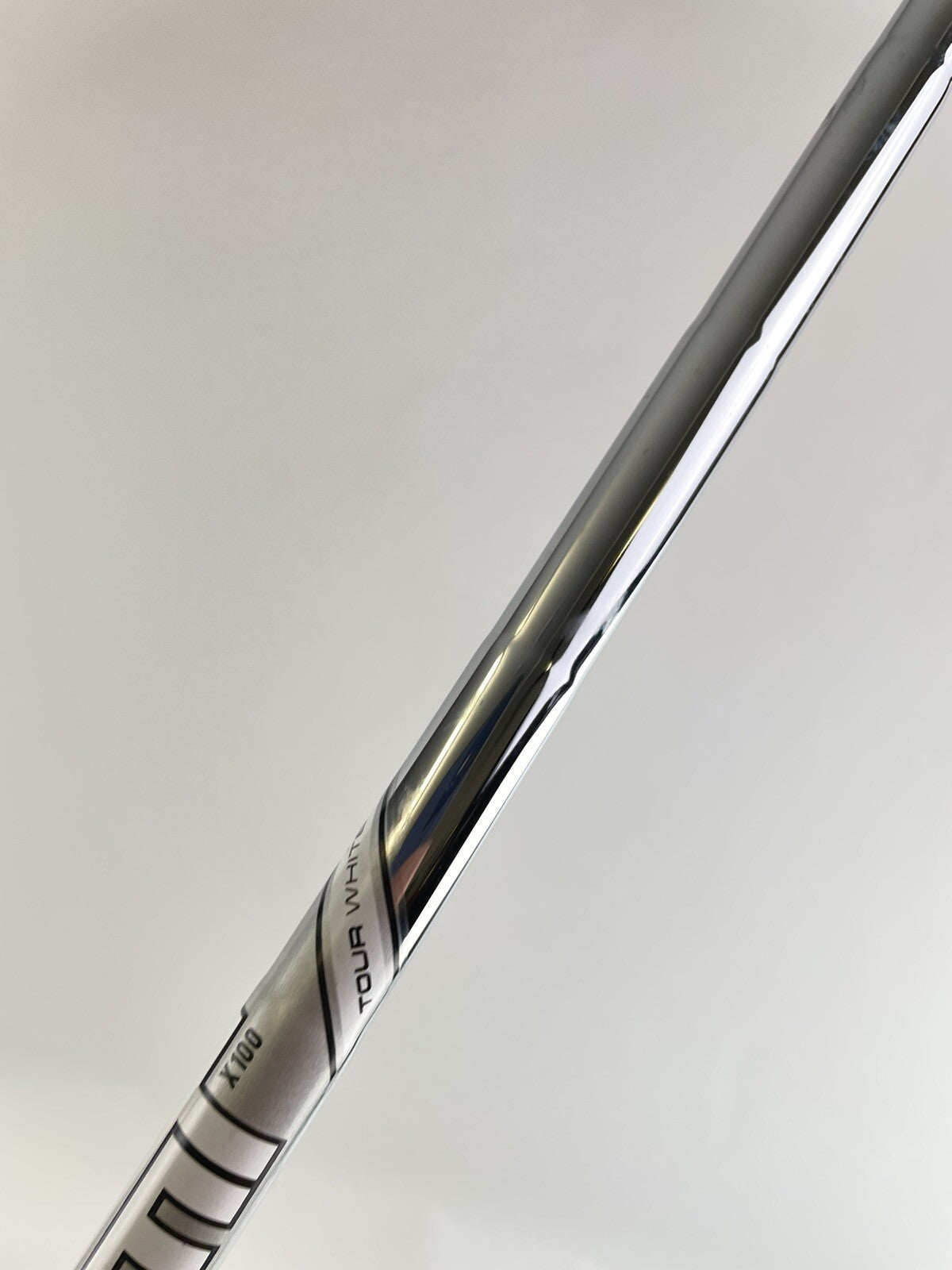 AMT Tour White Iron Shaft X100 X Flex Steel 35.25” /0.355 Tapered /114104