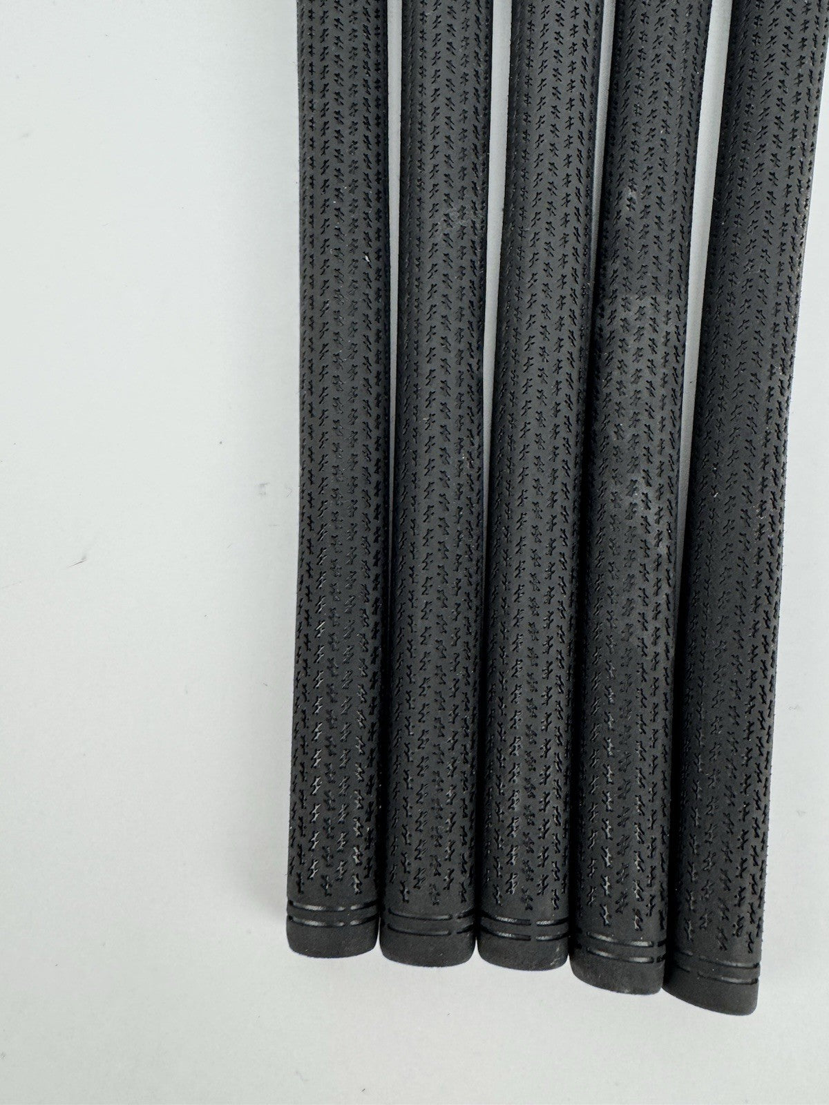 Lamkin Crossline 360 Golf Grips (5) Mens Standard /Black/White /Pulled /313611
