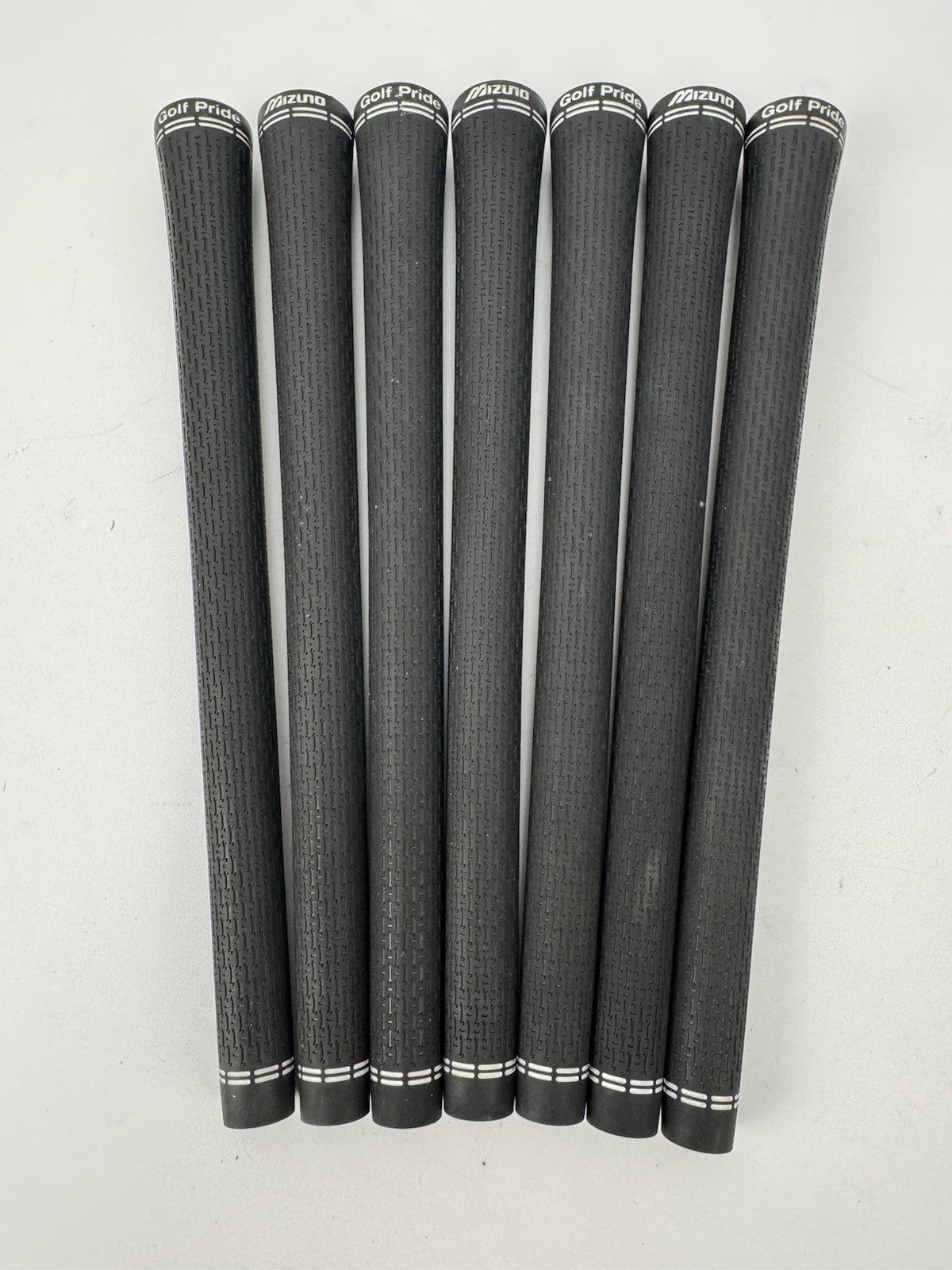 Golf Pride Mizuno Golf Grips (7) Tour Velvet Standard /Black/White/Pulled /354510