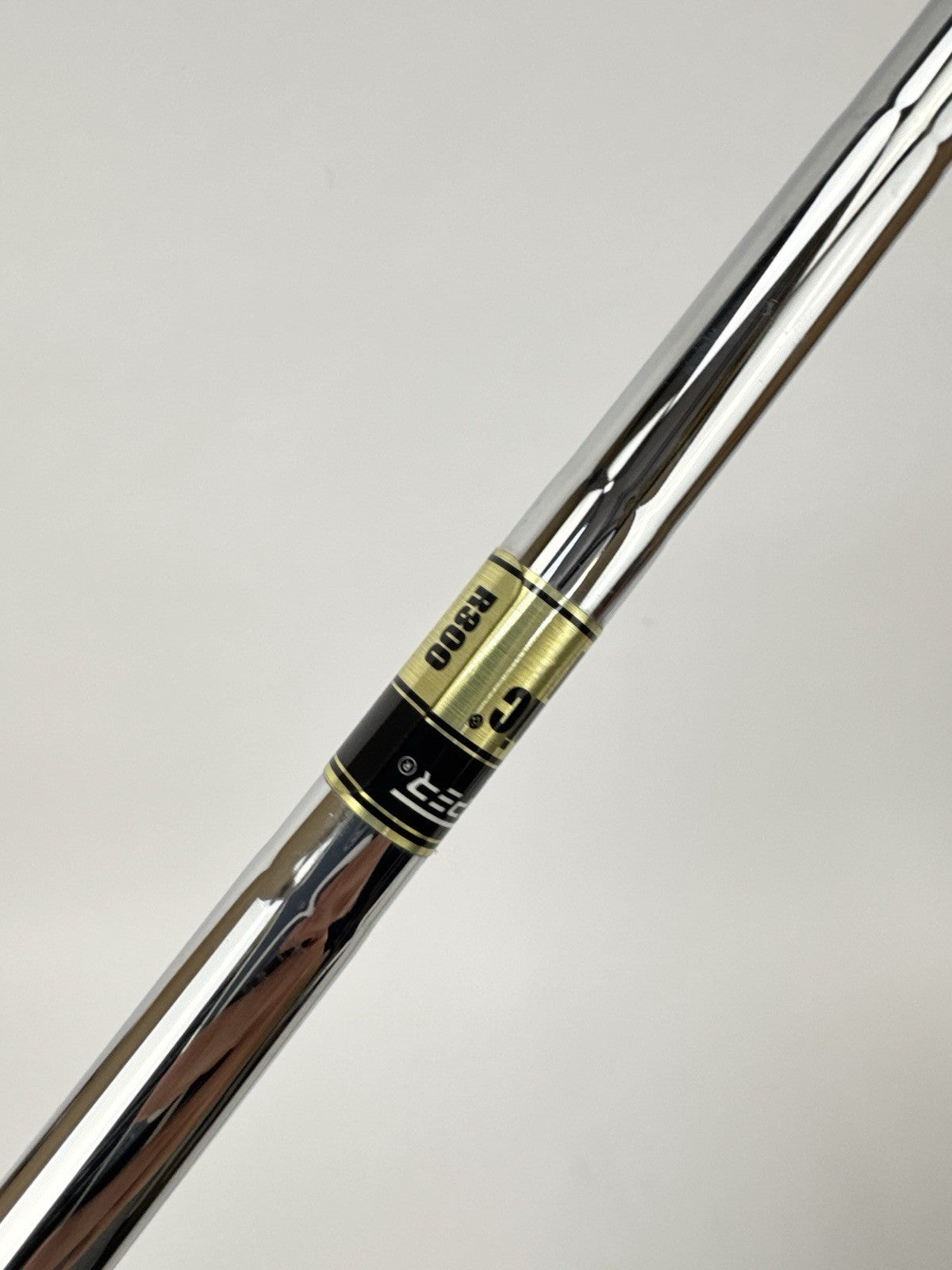 Dynamic Gold R300 Iron Shaft Regular Flex Steel 36”/0.355 Tapered /355884