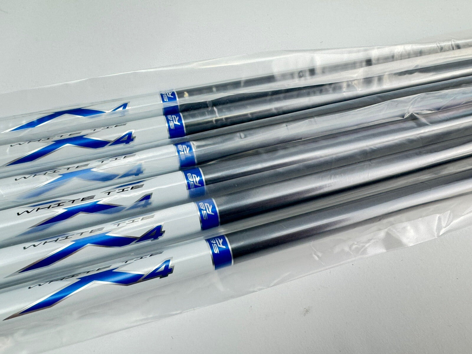 Matrix Iron Shaft Set (7) White Tie Regular Graphite 42” /0.370 Parallel /223924