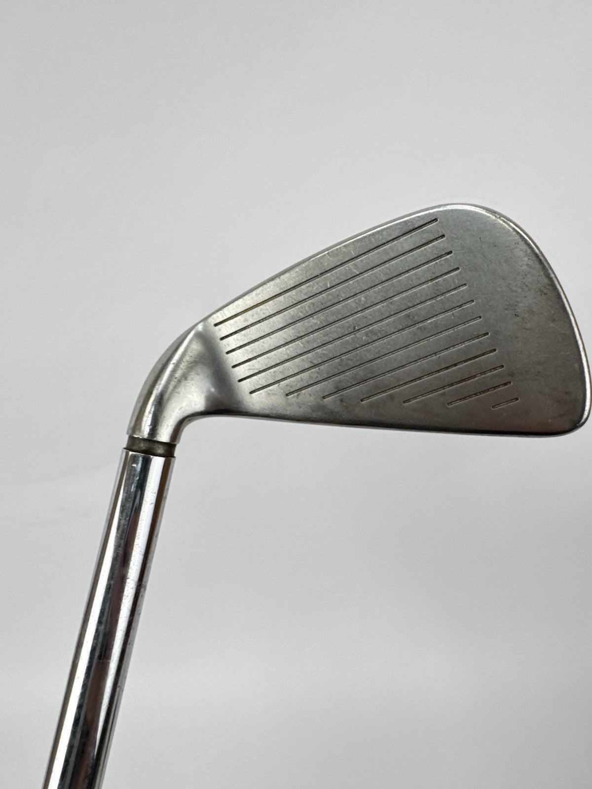 Wilson Fatshaft 4 Iron Regular Flex Steel /Right Handed /New Grip /350409