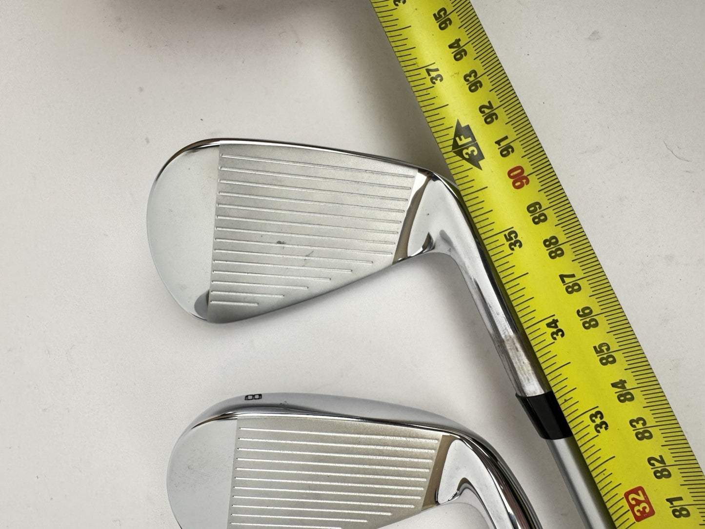 Callaway Elyte X Irons 6,8+PW Left Handed Aldila Rogue Regular Graphite /3257513
