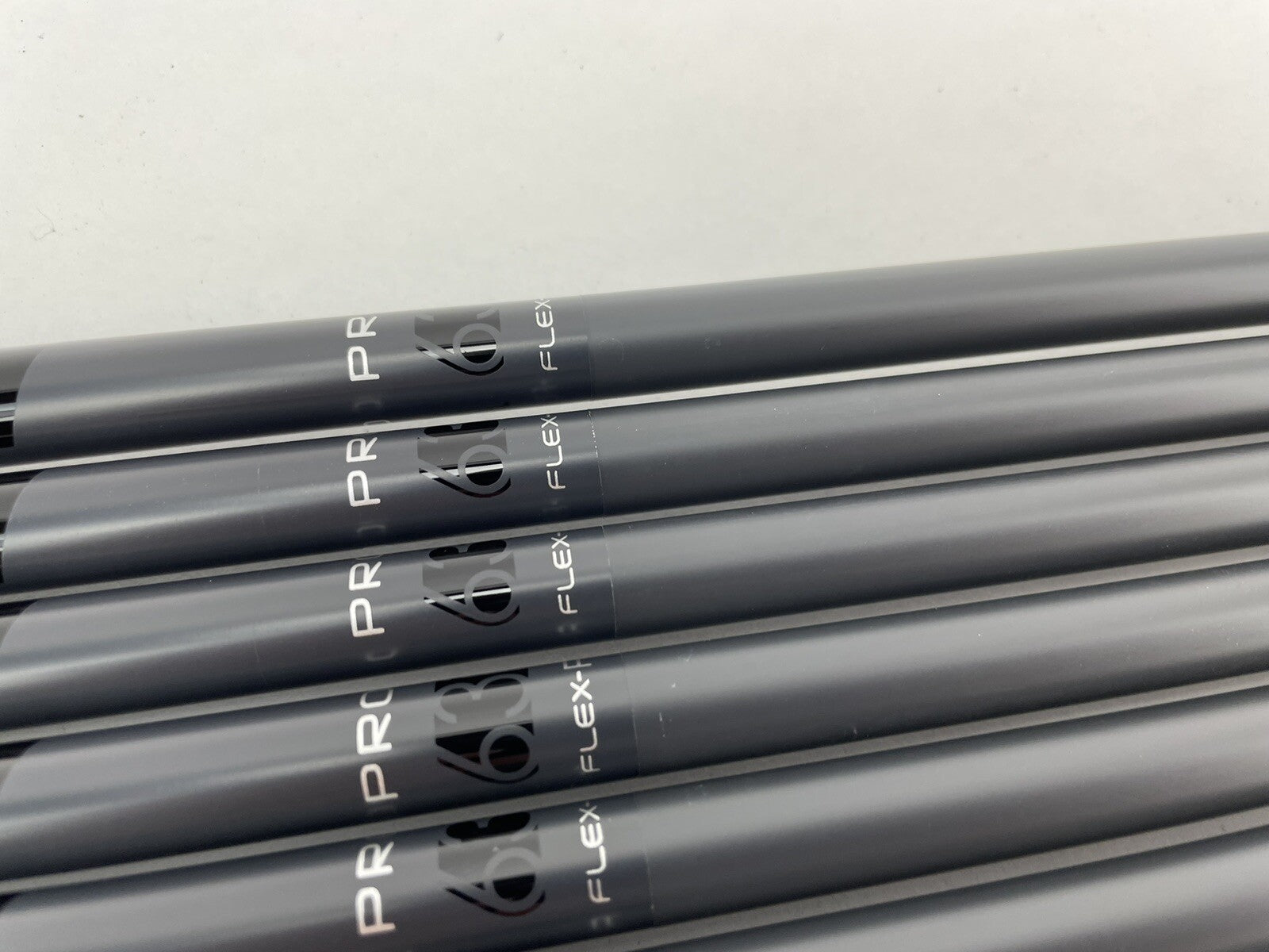Fujikura Pro 63i Iron Shaft Set (10) Regular Flex Graphite/0.370 Parallel /221922