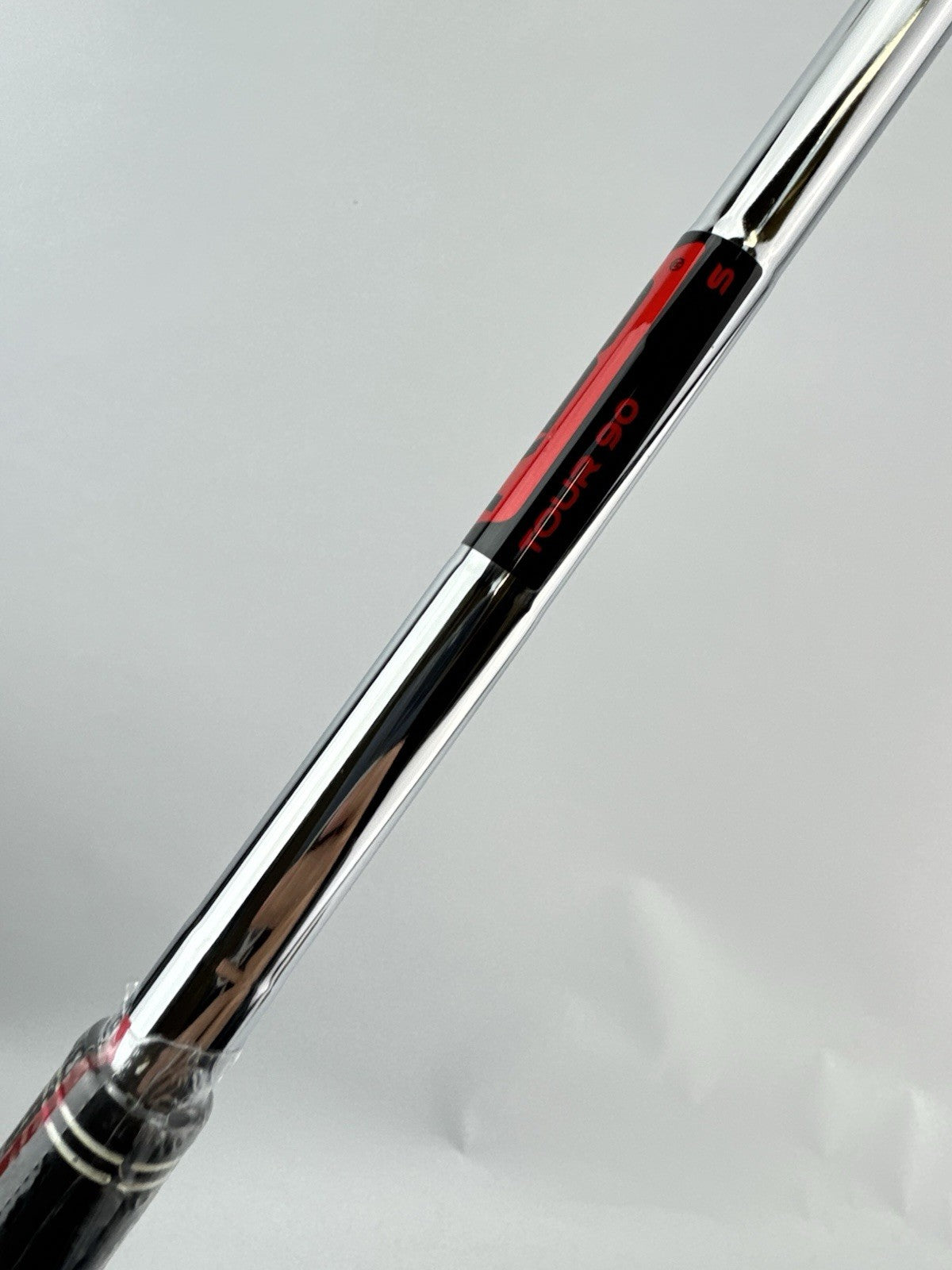 KBS Tour 90 Iron Shaft Stiff Flex Steel 36.25” /0.370 Parallel /Lamkin /300354