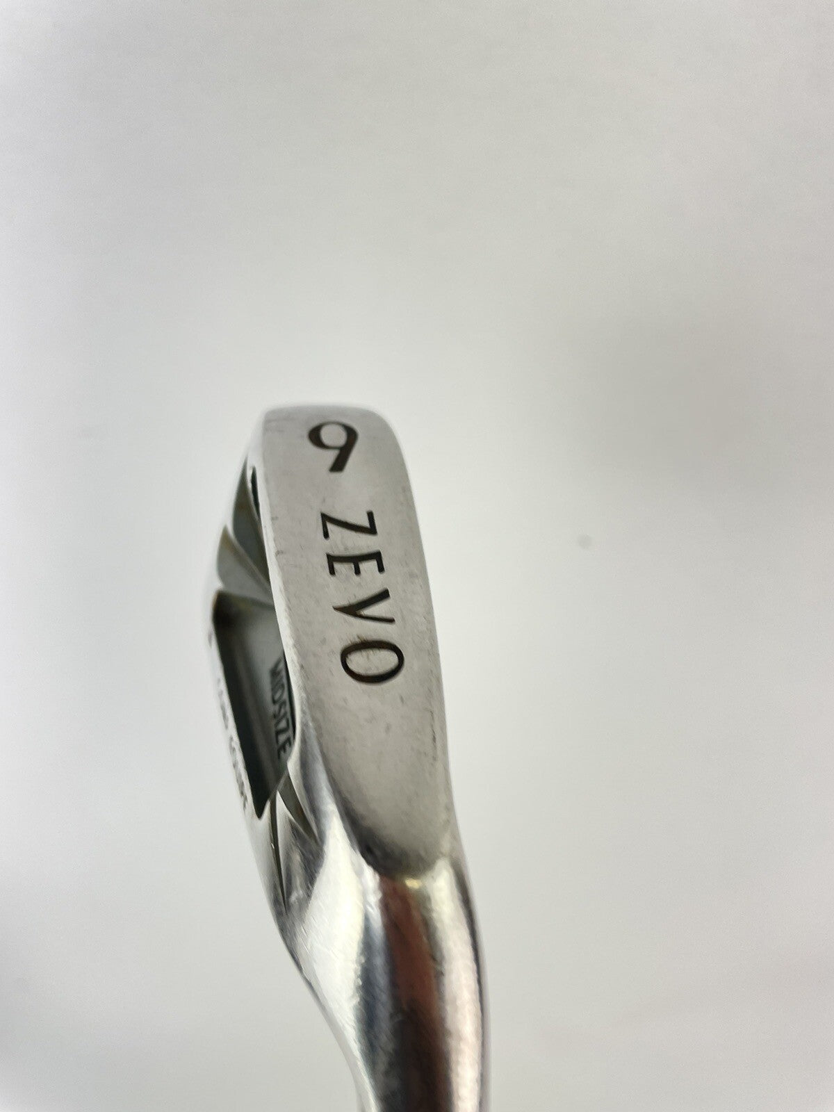Zevo Golf 6 Iron Midsize Regular Flex Graphite /Right Handed /New Grip /132175