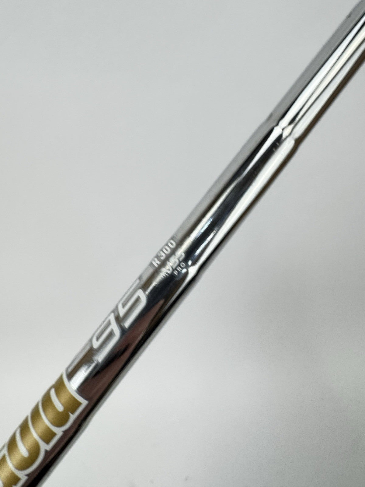 Dynamic Gold 95 Iron Shaft R300 Regular Flex Steel 35.75 /0.355 Tapered /335695