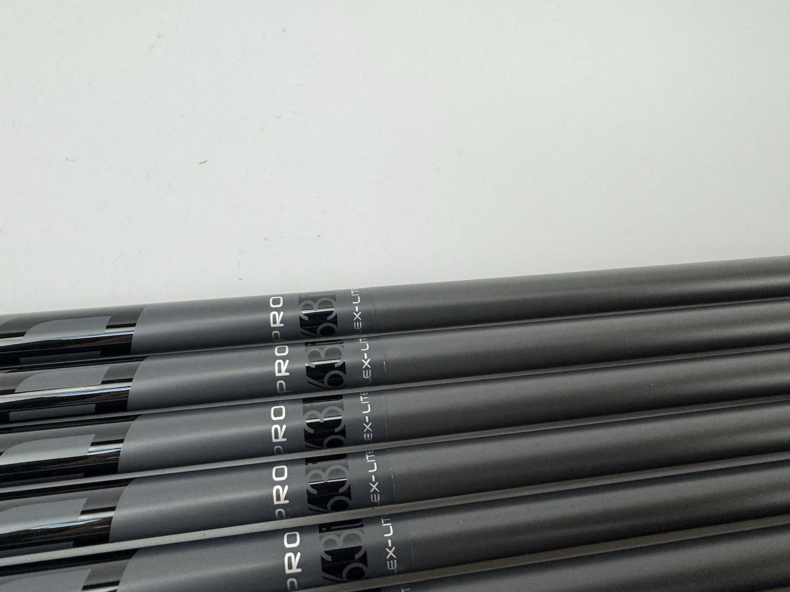 Fujikura Pro 63i Iron Shaft Set (9) Senior Flex Graphite/0.370 Parallel5