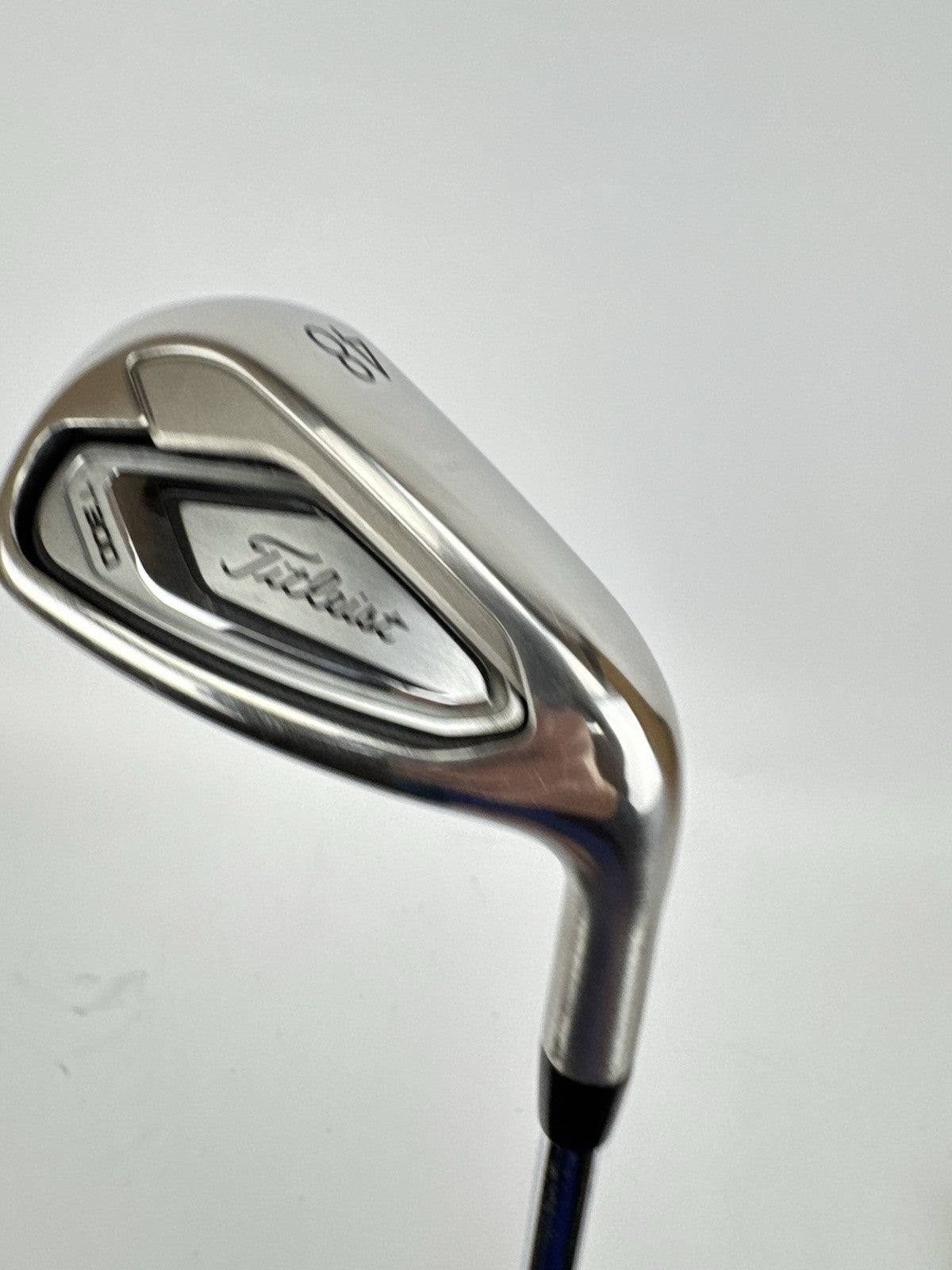 Titleist T300 Gap Wedge 48* Amt Red R300 Regular Steel +1/2” /Mid Grip /315945