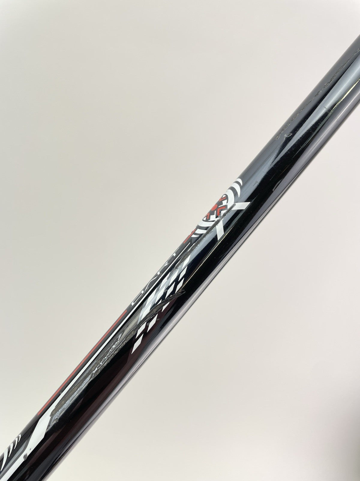 UST Recoil Dart Wedge Shaft 75 Regular Flex Graphite 34.125” /0.355 Taper /2896010