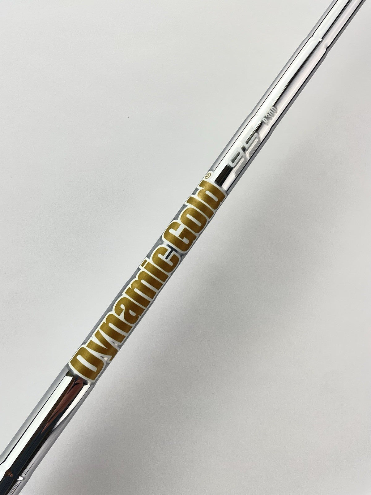 Dynamic Gold 95 Iron Shaft R300 Regular Flex Steel 35.75 /0.355 Tapered /235700