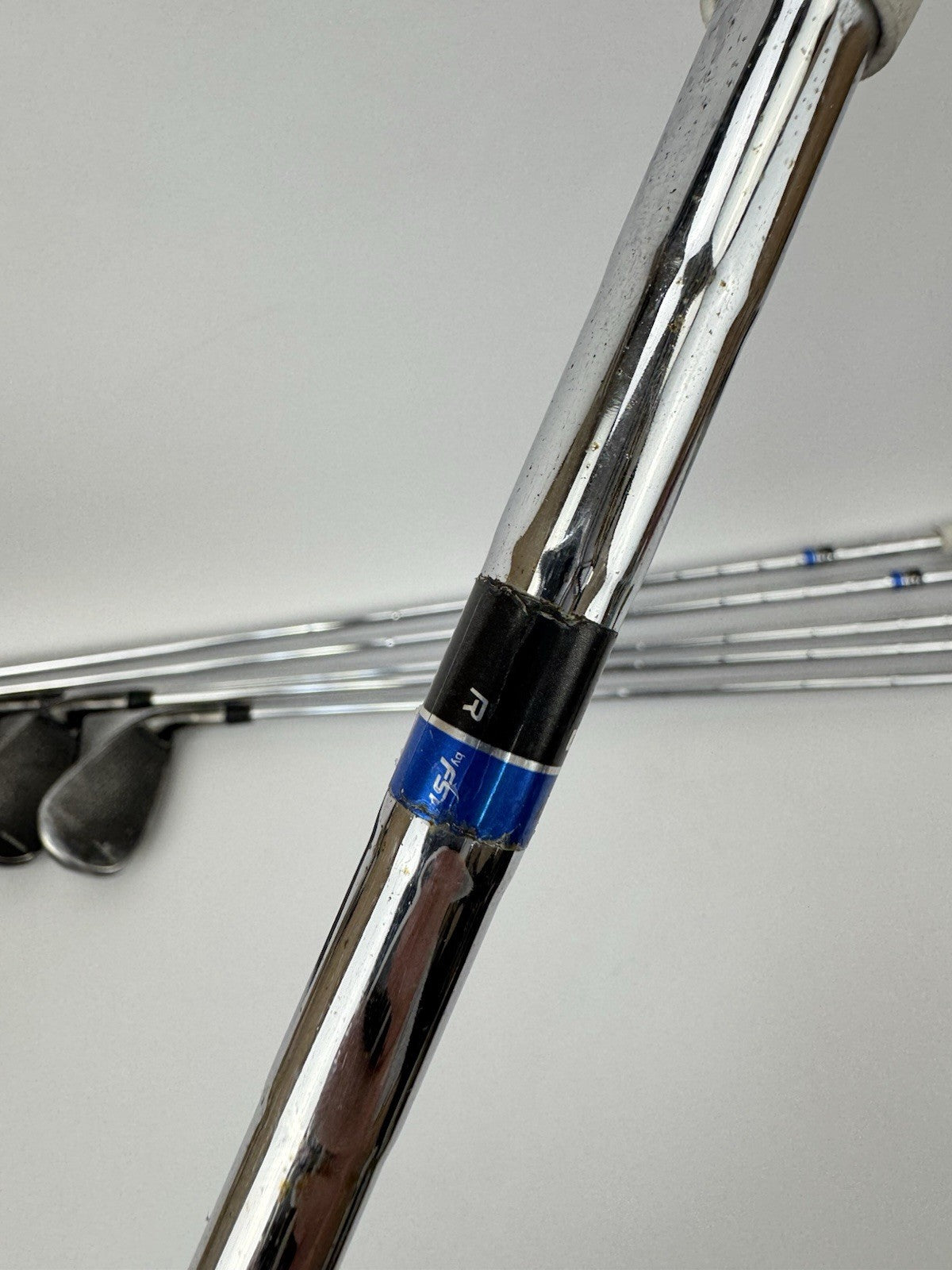 Cobra T Rail Irons Left Handed 5-PW Regular Flex Steel /Midsize Grips /356068