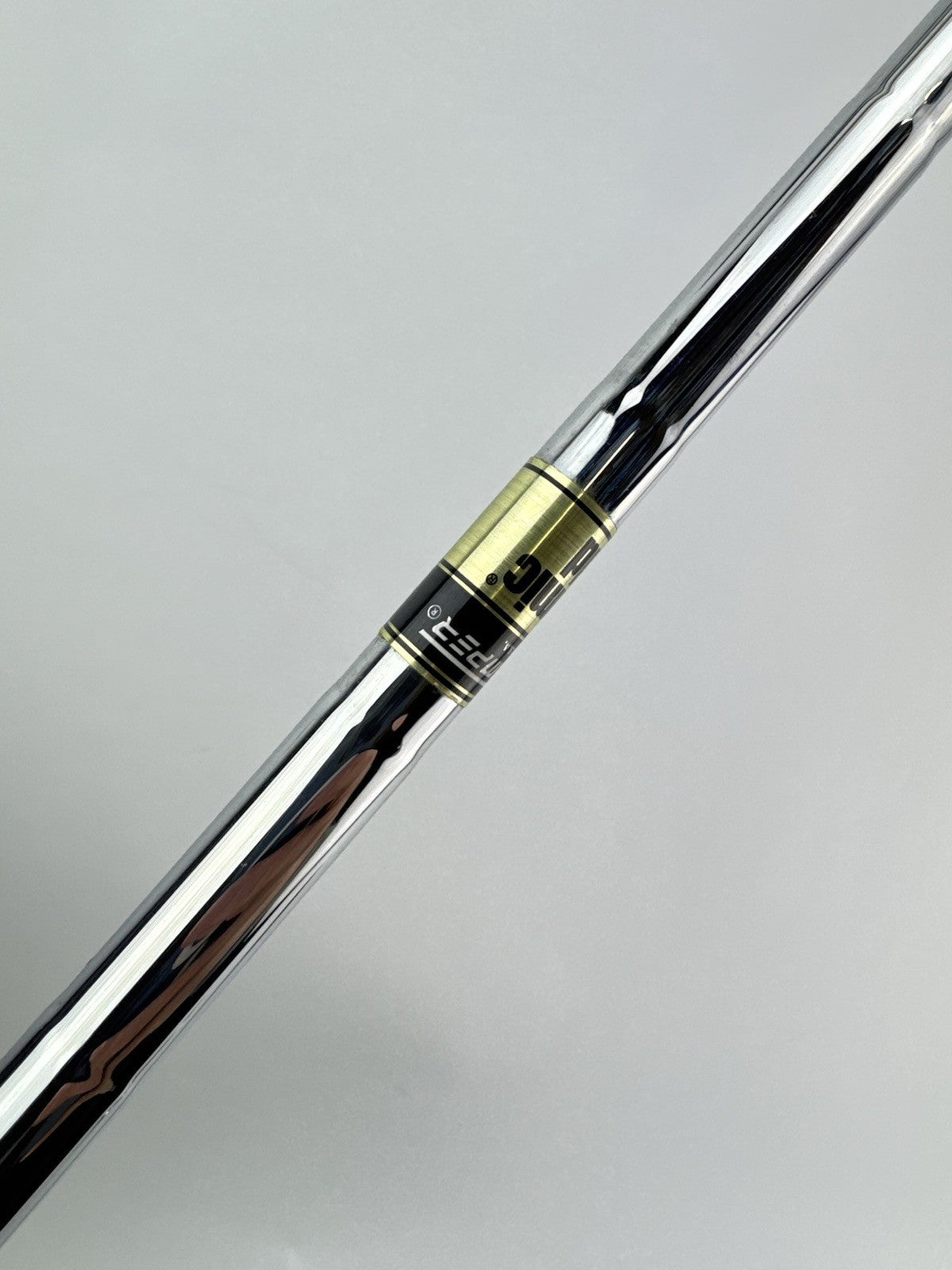 Dynamic Gold R300 Iron Shaft Regular Flex Steel 35.5”/0.355 Tapered/309014