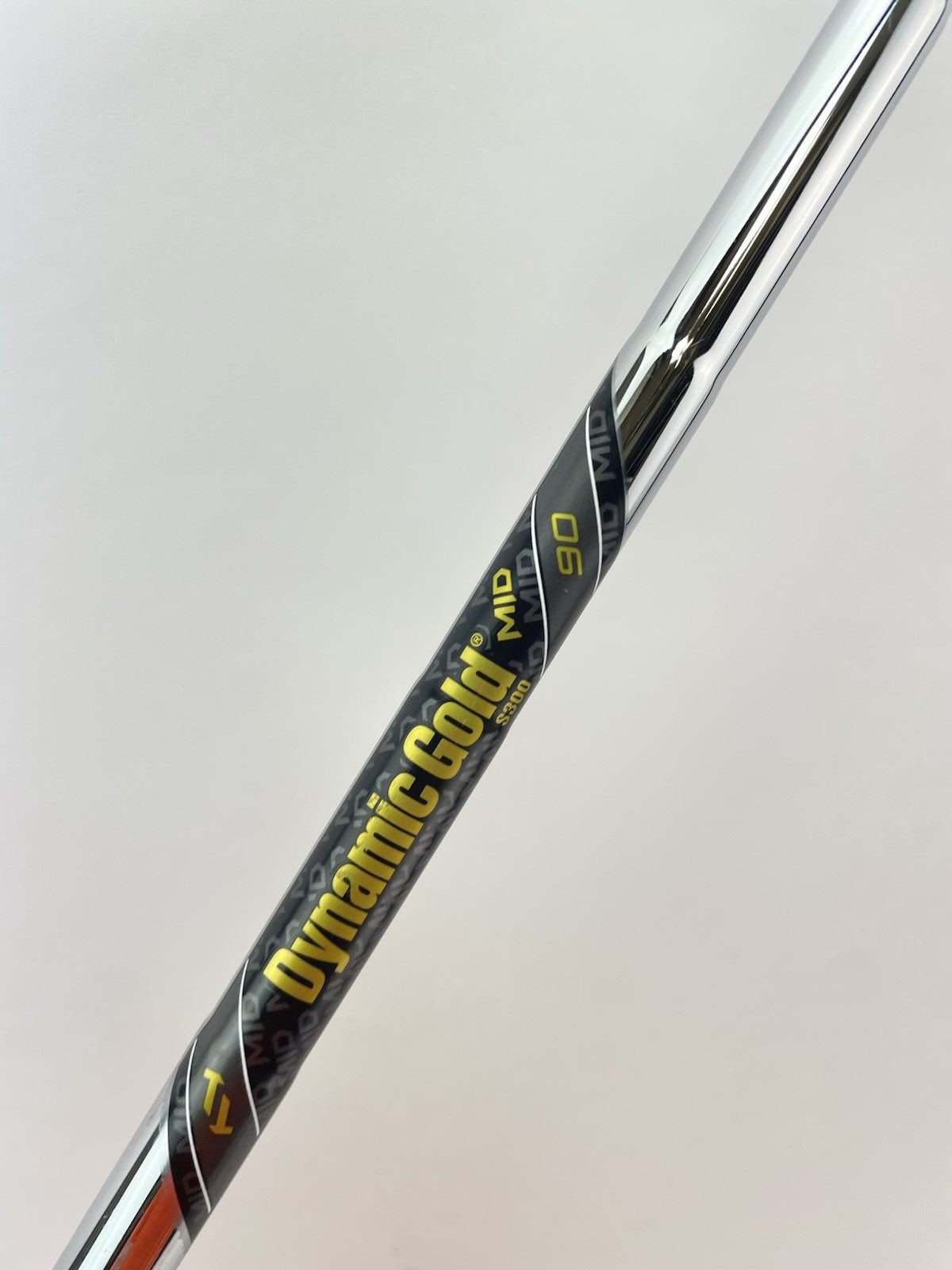 Dynamic Gold Mid 90 Iron Shaft Stiff Flex Steel 35 /0.370 Parallel /269003