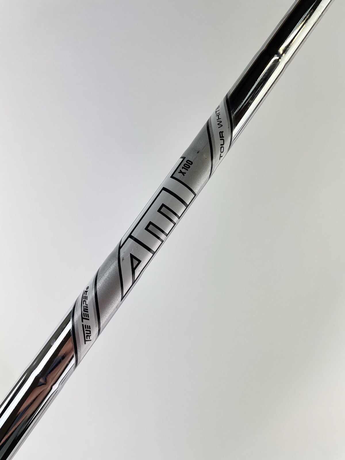 AMT Tour White Iron Shaft X100 X Flex Steel 35.125" /0.355 Tapered /140890
