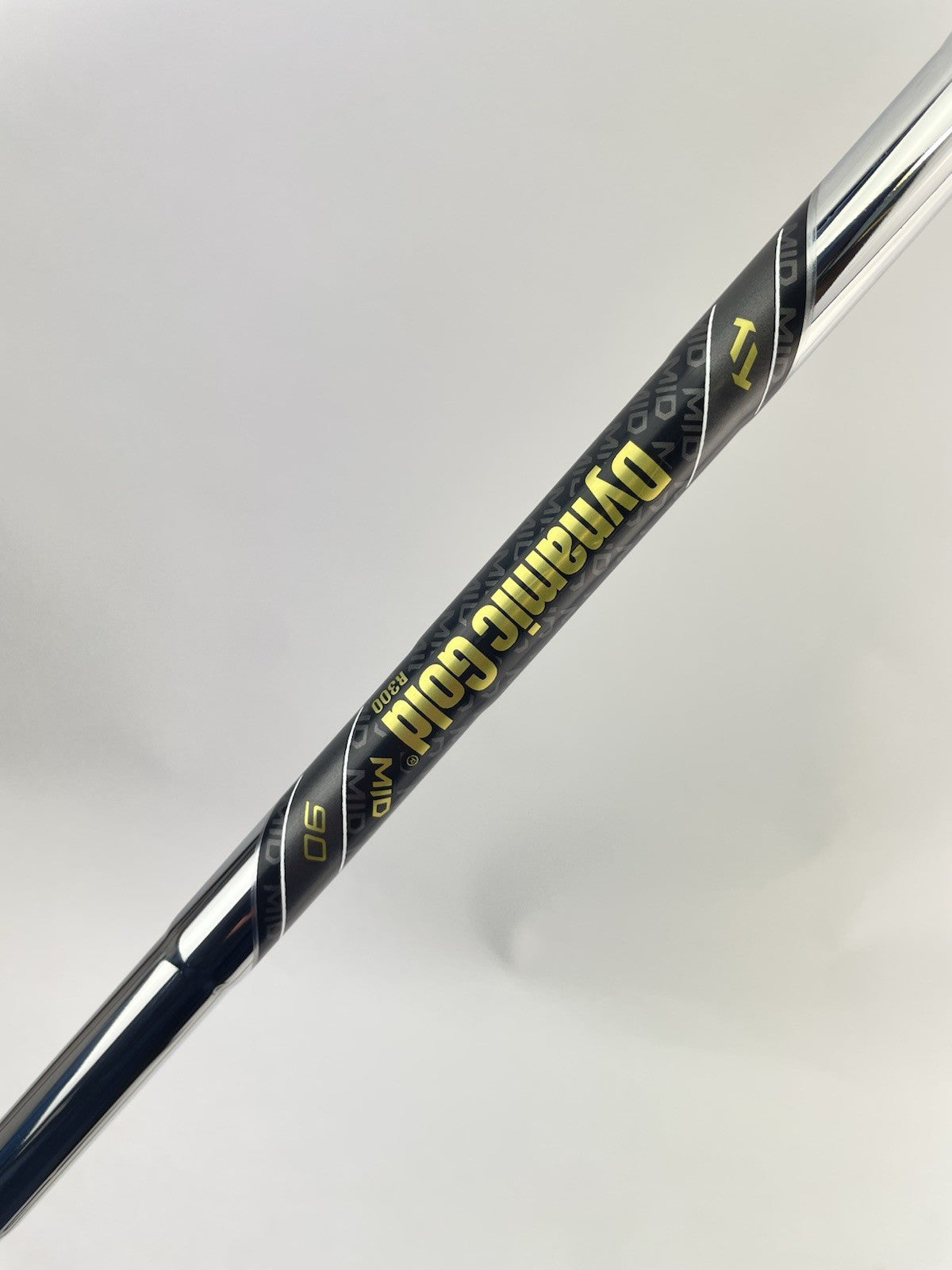 Dynamic Gold mid 90 Iron Shaft Regular Flex Steel 35” /0.370 Parallel /30352 7
