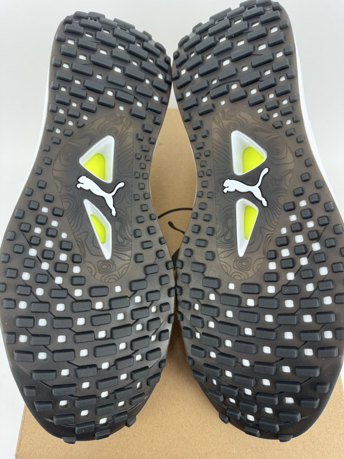 Puma IGNITE Elevate X Golf Shoes Mens Size 10.5 White Black Safety Yellow/320257