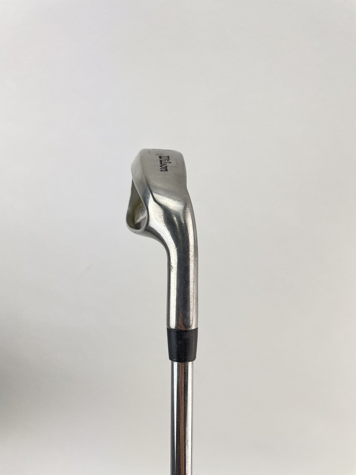 Wilson Deep Red 6 Iron Regular Flex Steel /Right Handed /New Mid Grip /192592
