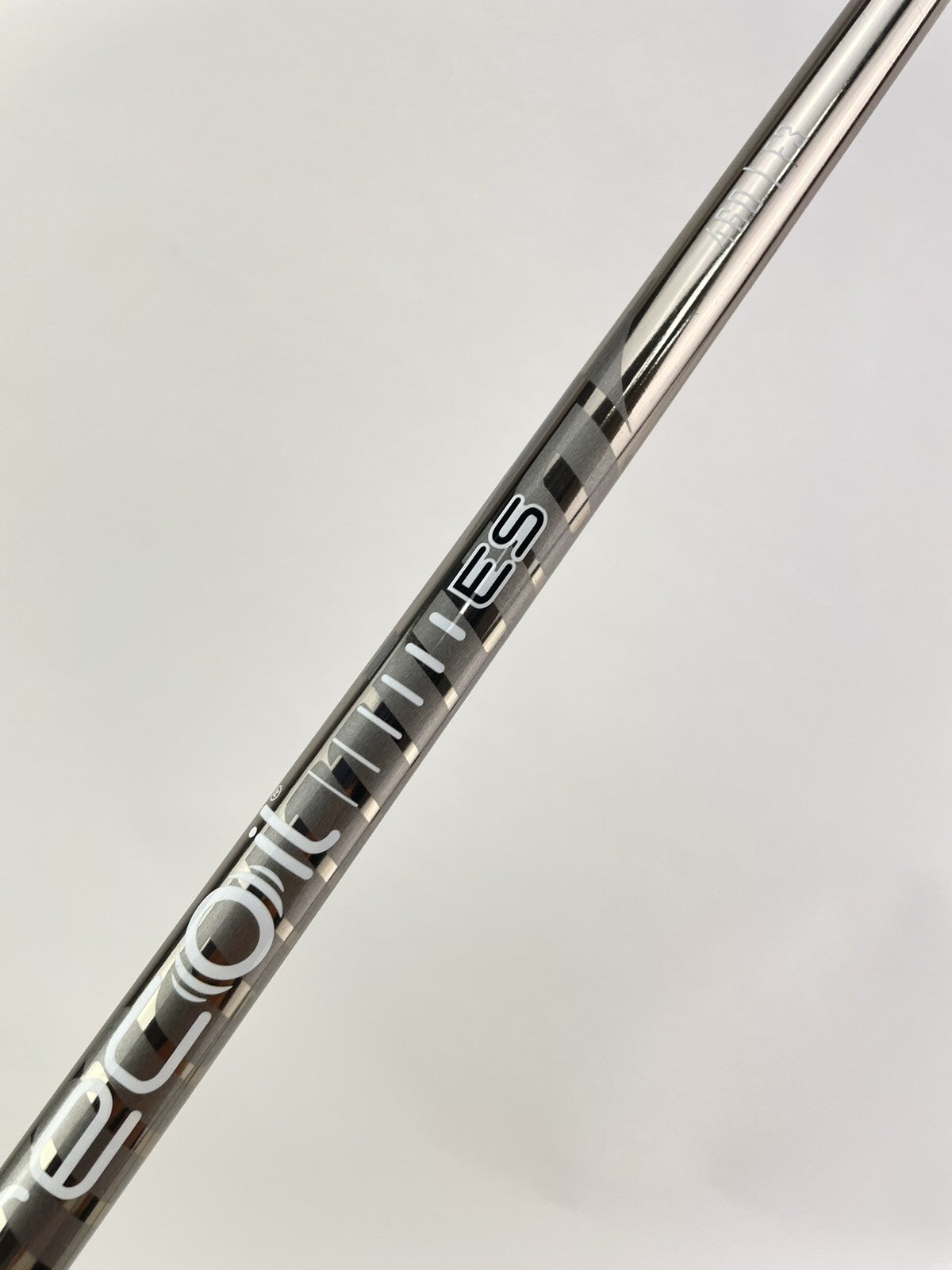 Recoil ES Iron Shaft 460 F3 Regular Flex Graphite 35.25" /0.370 Parallel /185774