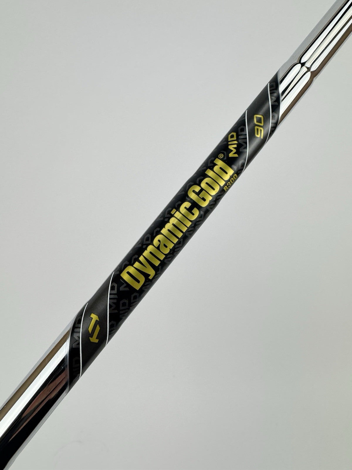 Dynamic Gold Mid 90 Iron Shaft R300 Regular Steel 35.5" /0.370 Parallel/331250