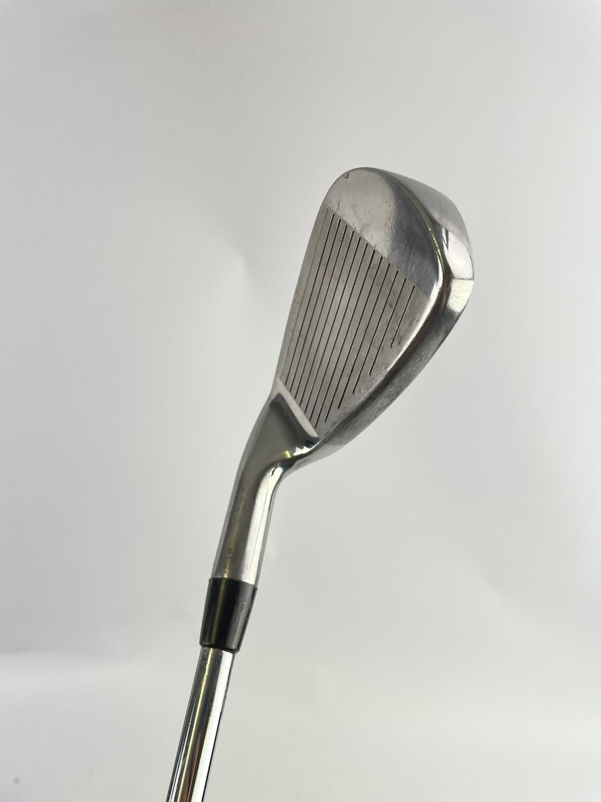 Wilson Deep Red 6 Iron Regular Flex Steel /Right Handed /New Grip /Polished/620410