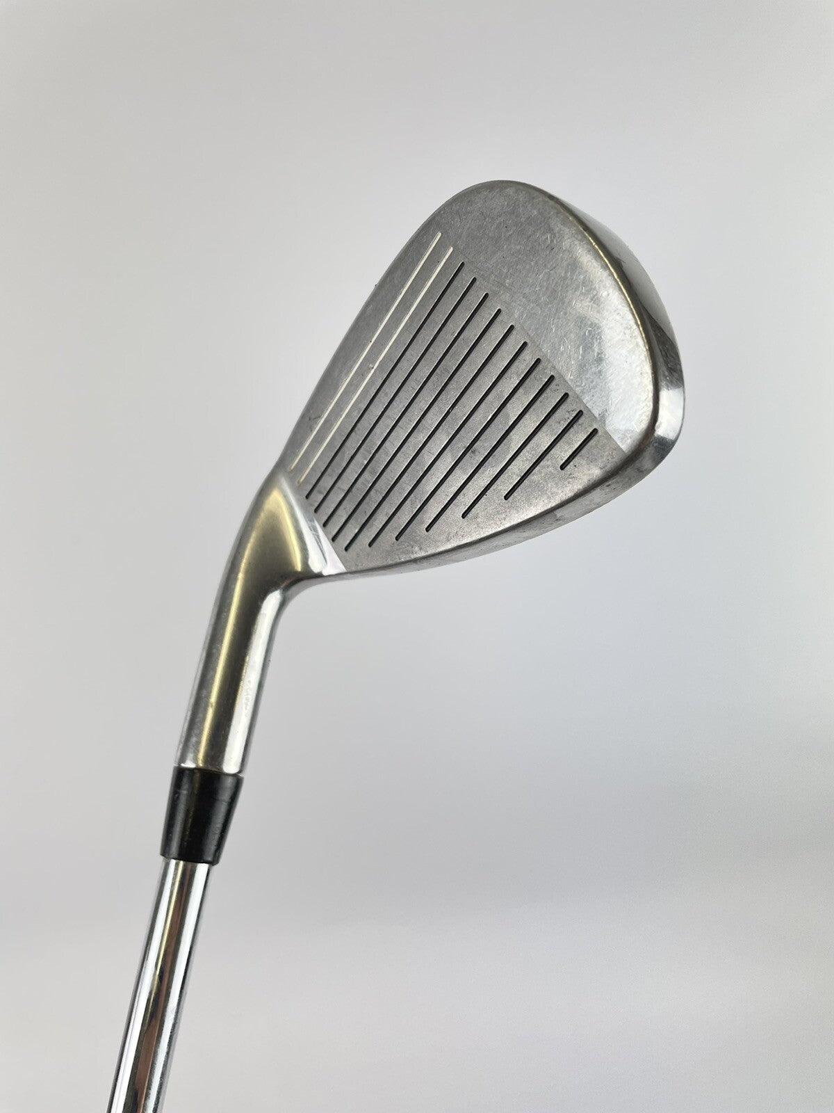 Wilson Deep Red 6 Iron Regular Flex Steel /Right /New Grip /23025