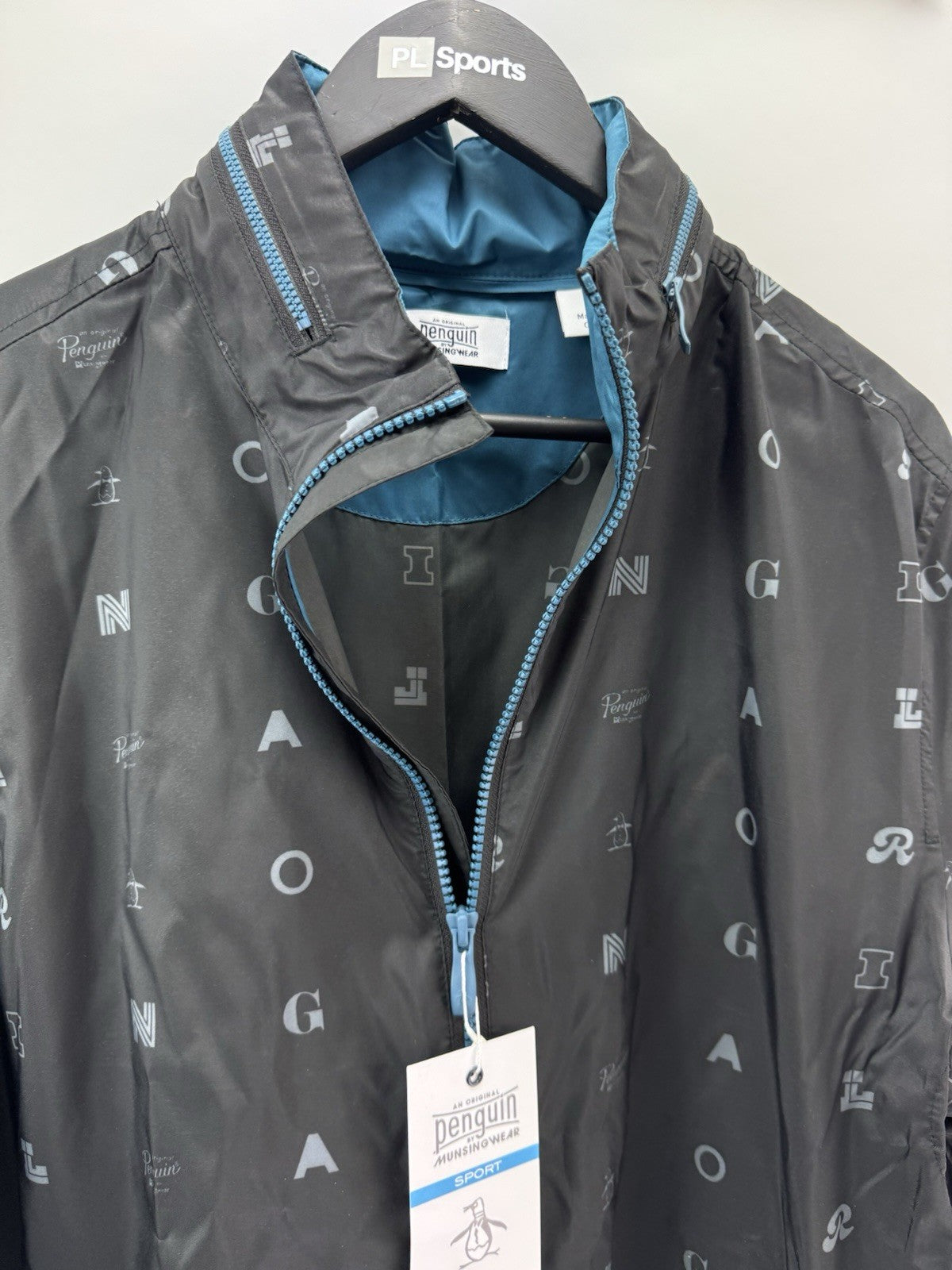 Penguin Original Golf Wind Jacket Logo Print Hood Lightweight UK M /New /286503