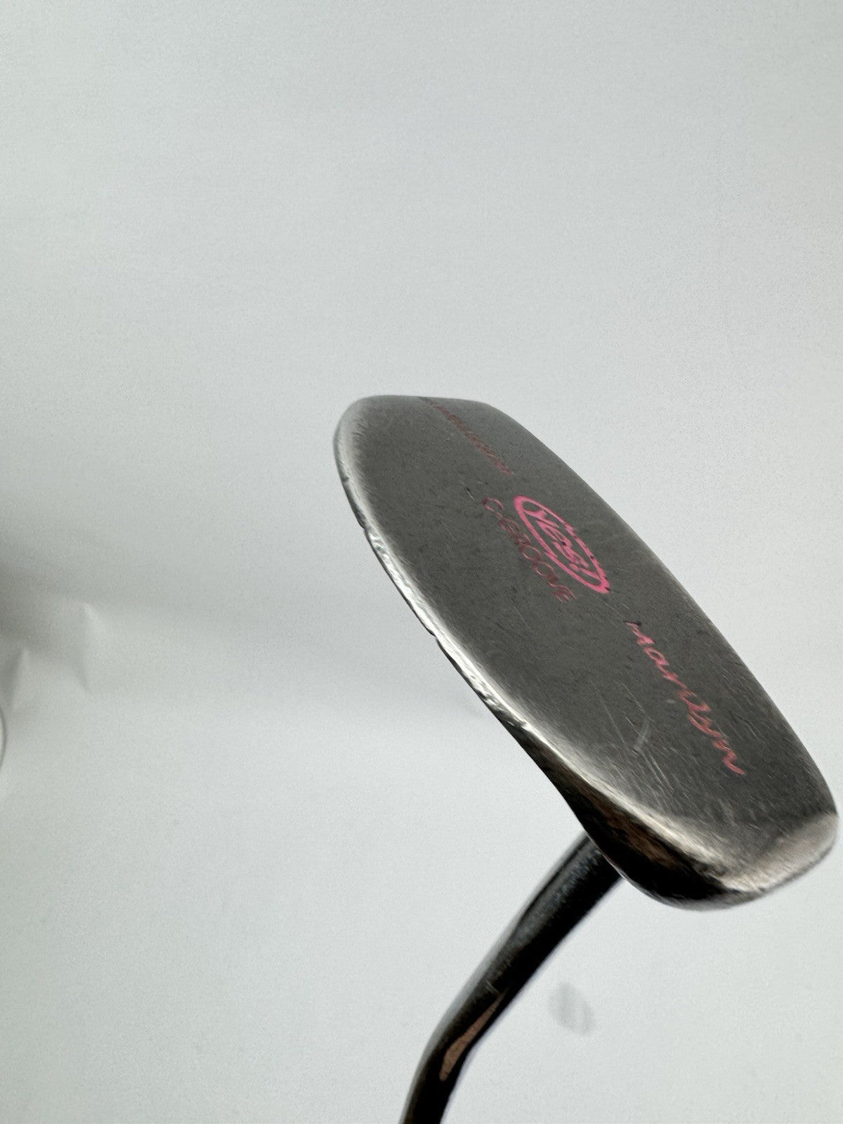 Yes! Marilyn Ladies Golf Putter 32.5” /Right Handed /New Grip /297571
