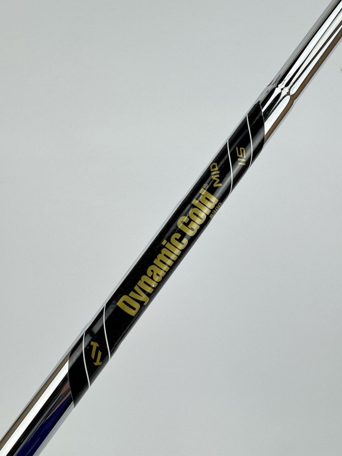 Dynamic Gold 115 Wedge Shaft Mid R300 Regular Steel /Pured/ 33.5” /0.355/316271