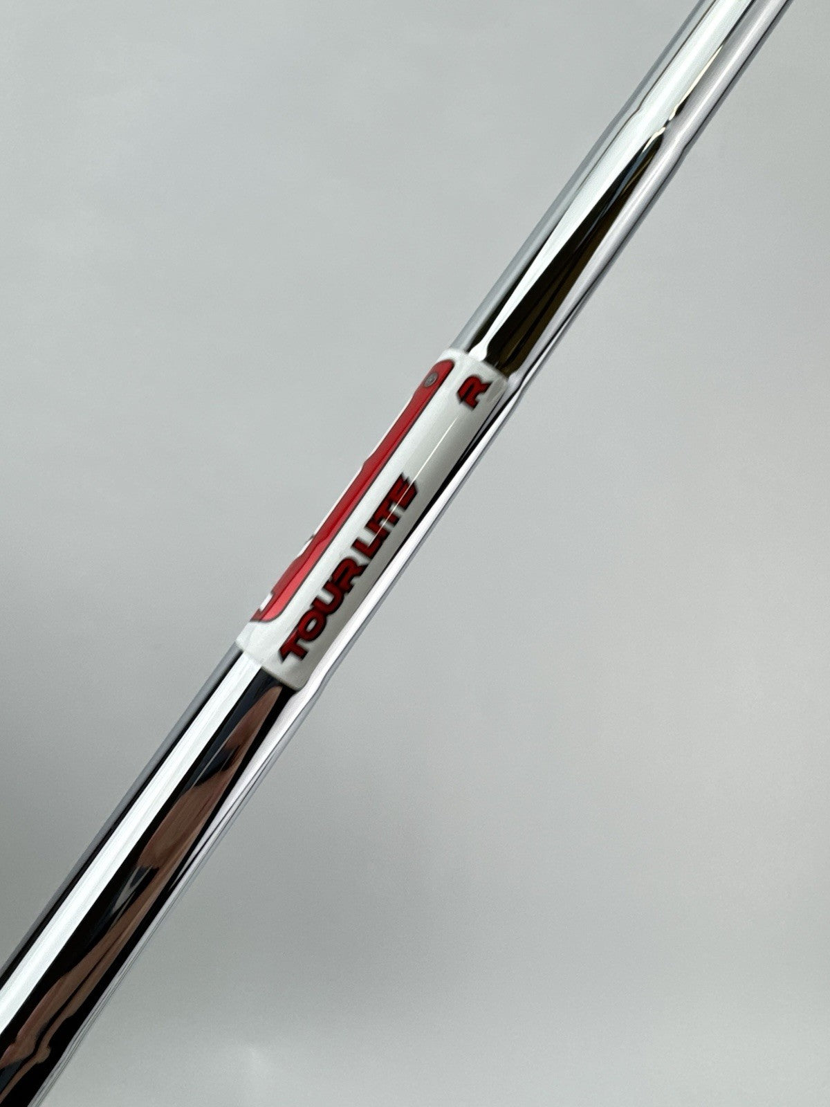 KBS Tour Lite Iron Shaft Regular Flex Steel 35.75” /0.370 Parallel Lamkin /306663
