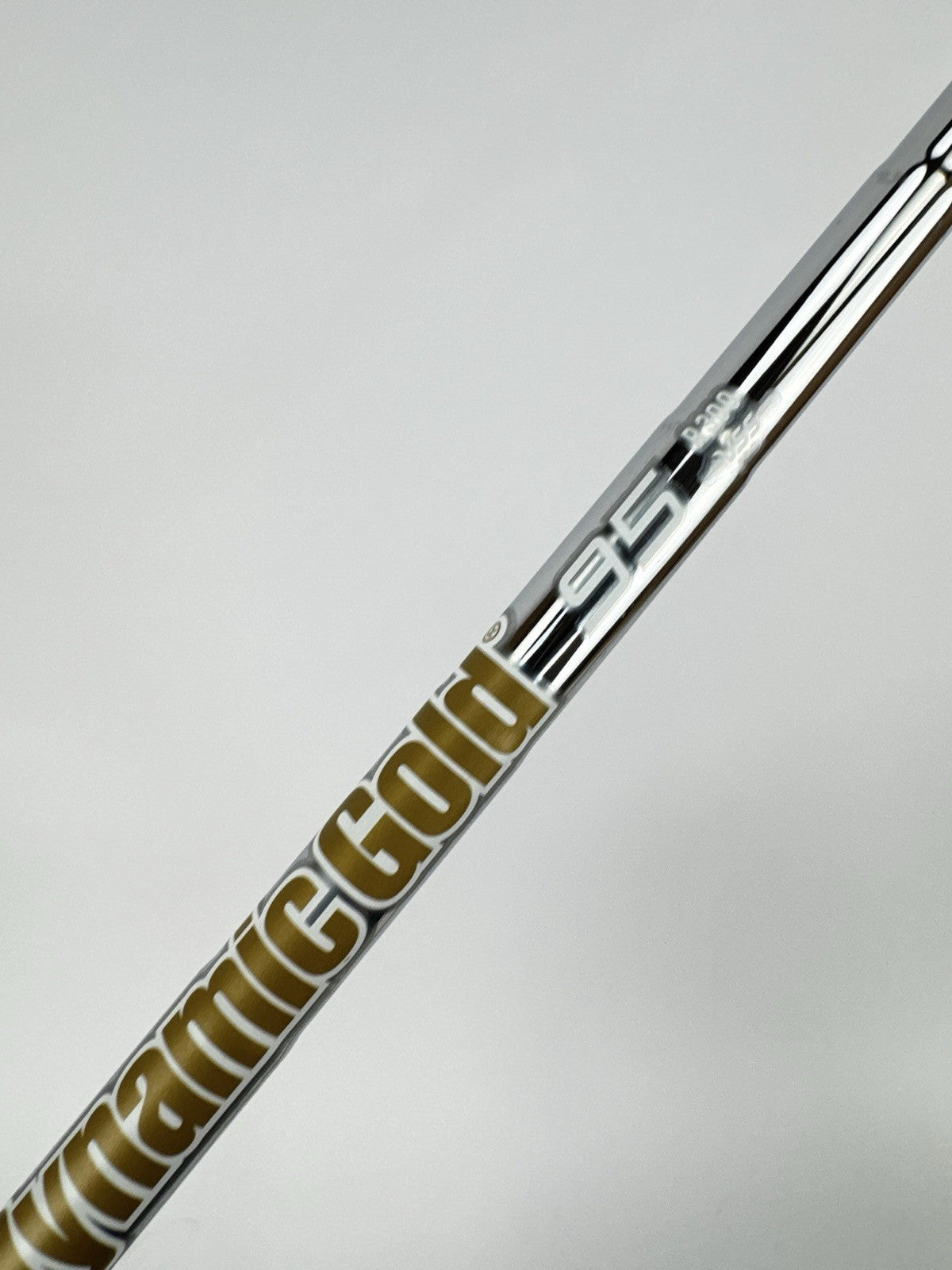 Dynamic Gold 95 Iron Shaft Vss Pro Regular Flex Steel 35.75/0.355 Tapered /332804