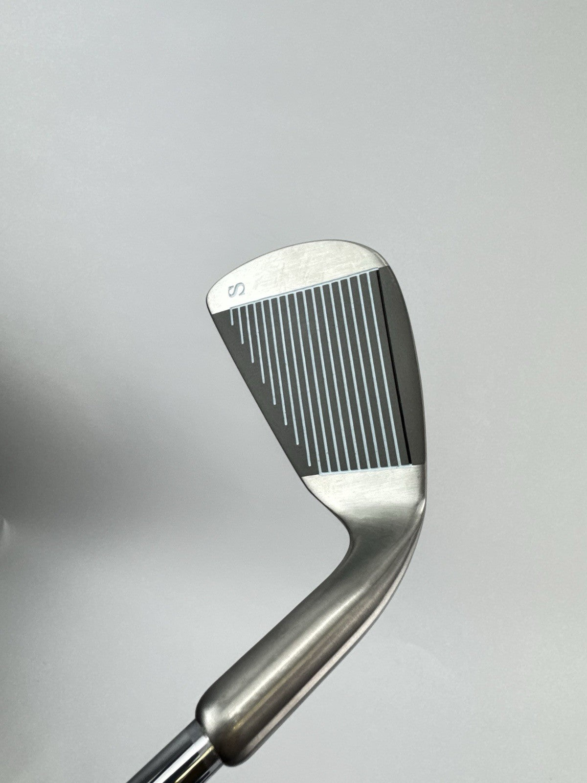 Howson Derby Sand Wedge Left Handed Regular Flex Steel /New /310159