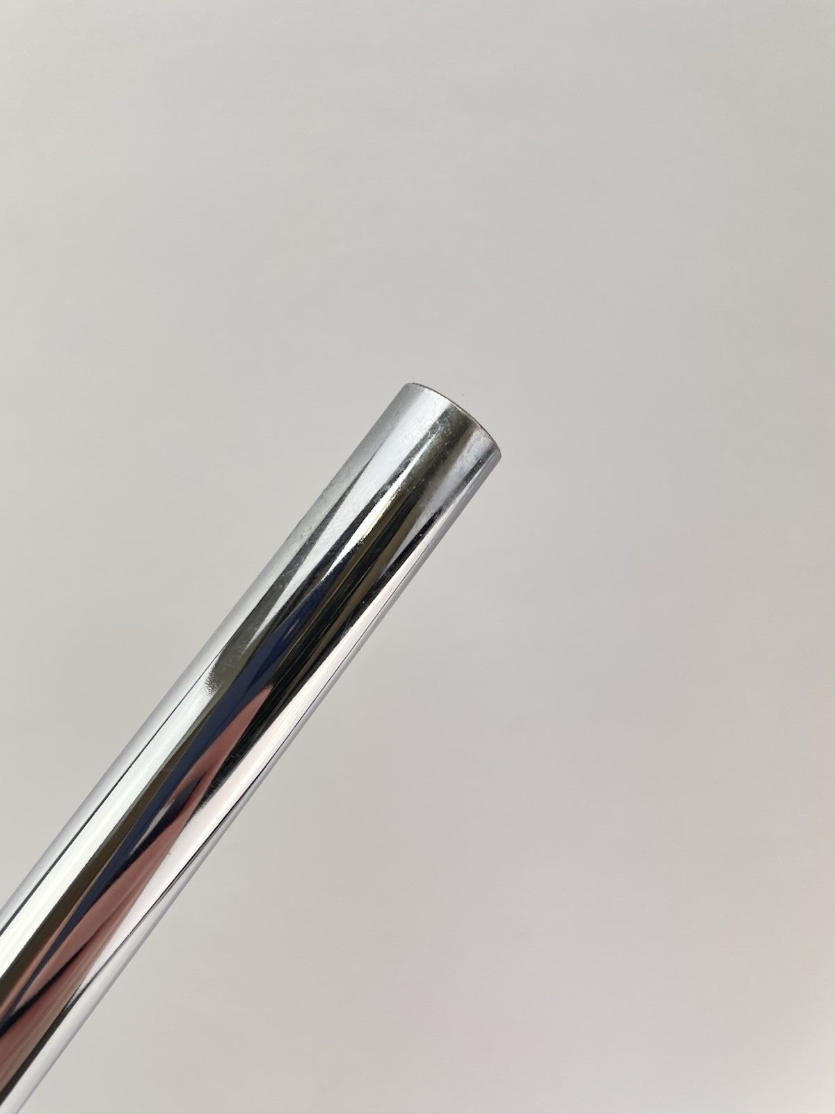 Dynamic Gold 120 Iron Shaft S300 Stiff Flex Steel 35.25 /0.355 Tapered /254398