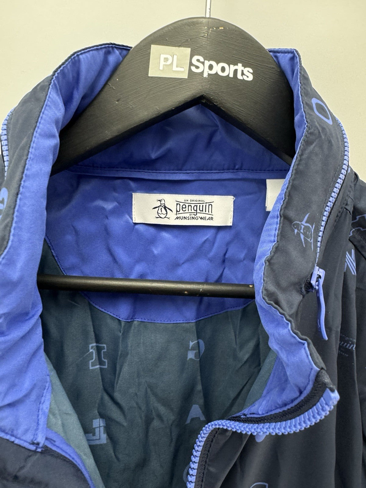 Penguin Original Golf Wind Jacket Logo Print Hood Lightweight UK Large /300577